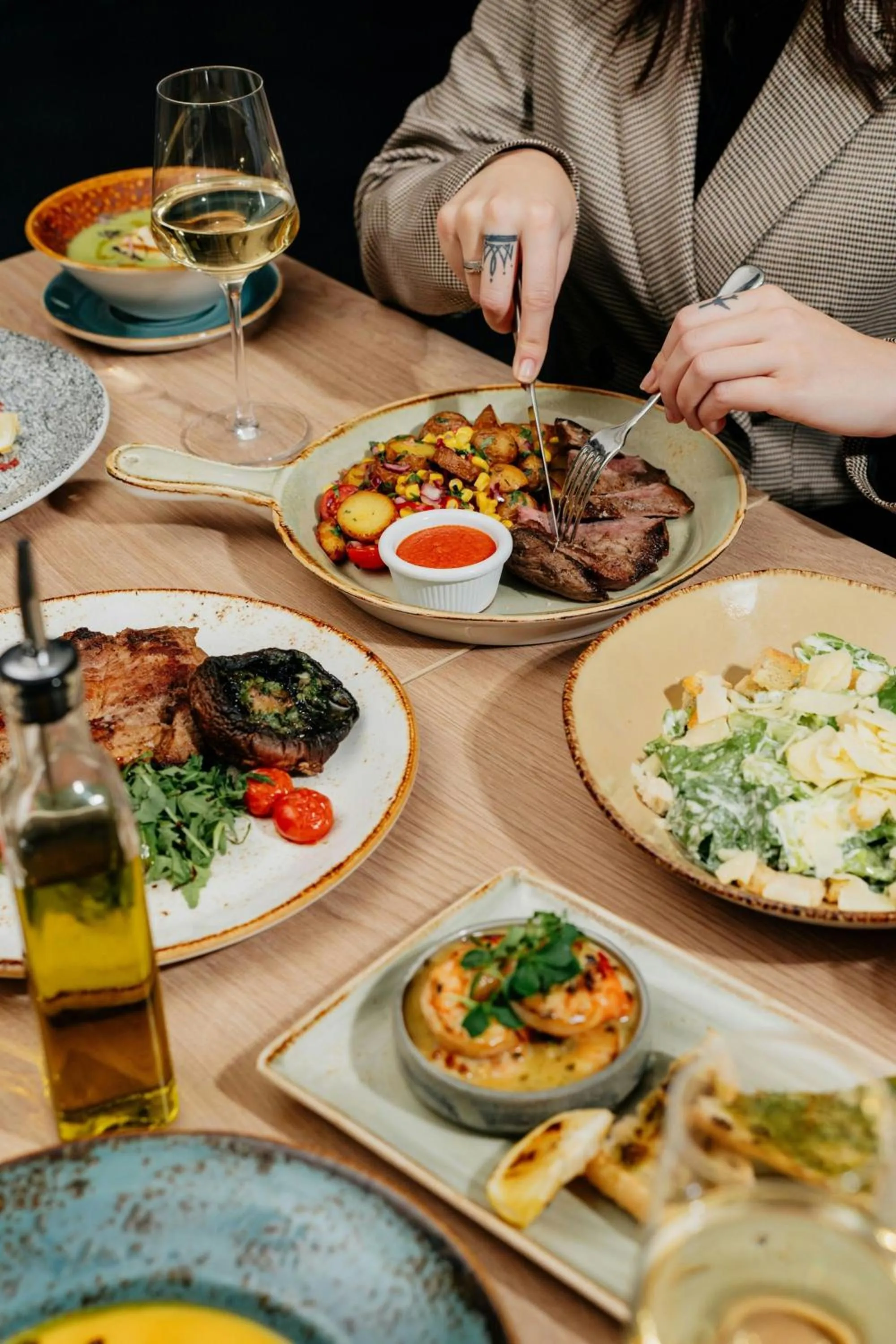 Restaurant/places to eat in Courtyard by Marriott Prague Airport