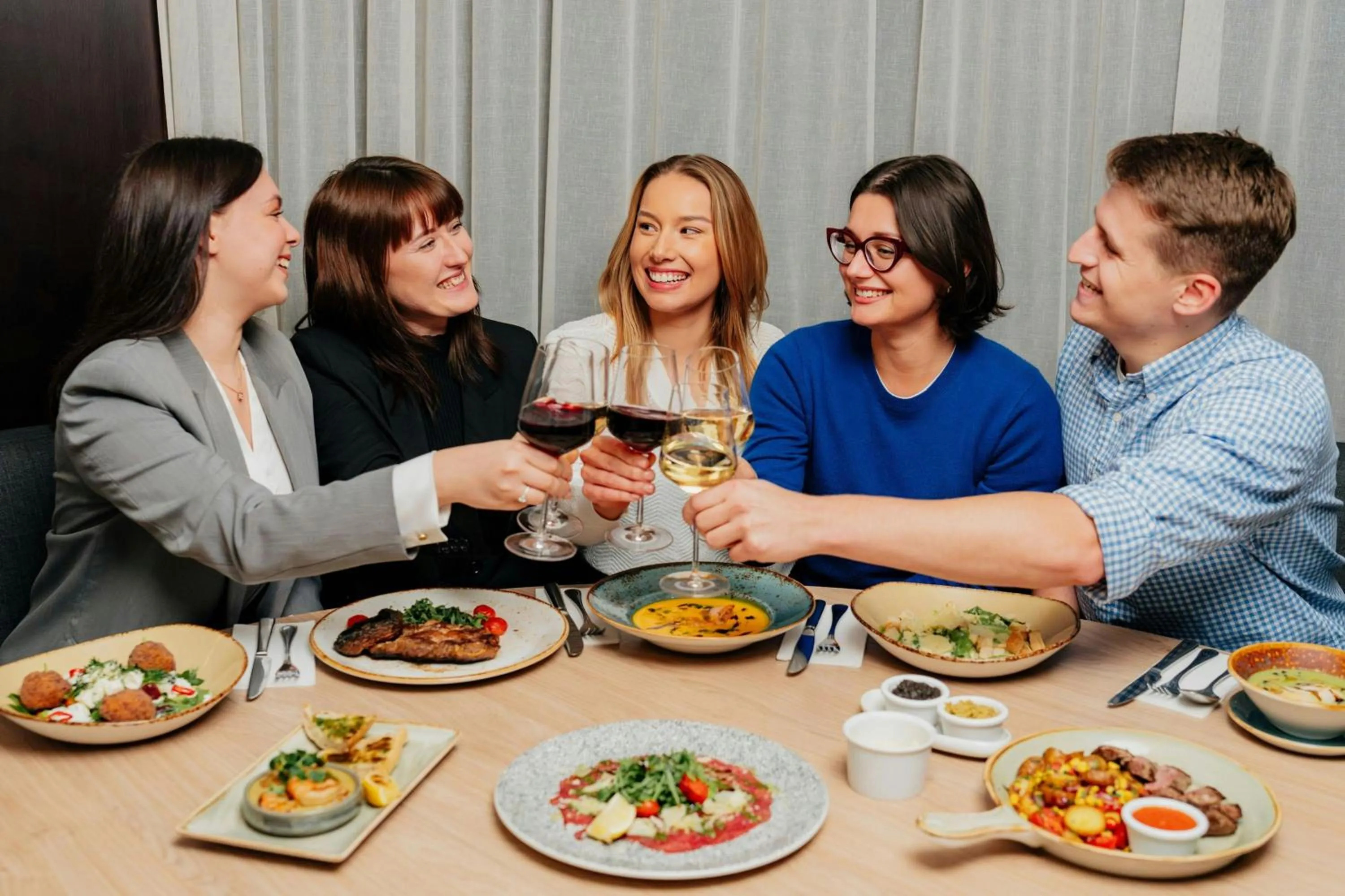 Restaurant/places to eat in Courtyard by Marriott Prague Airport