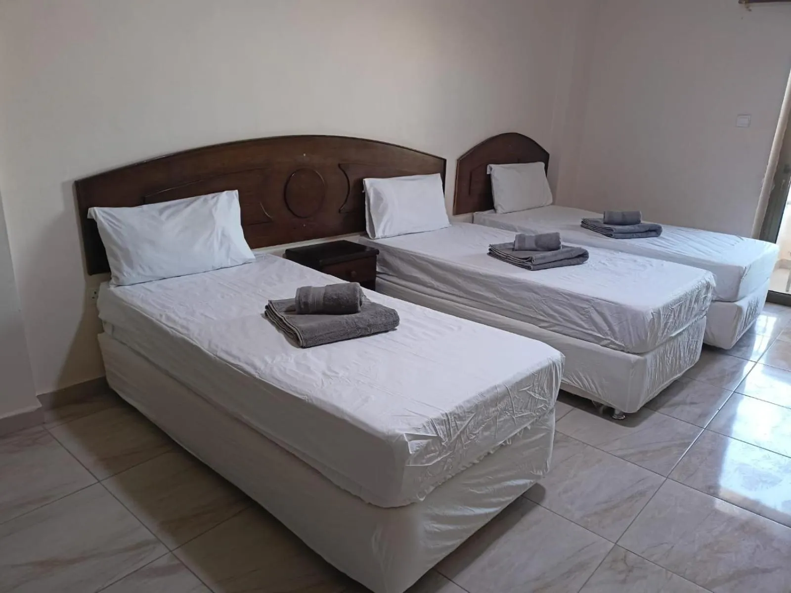 Shower, Bed in Baraka Al Aqaba Hotel Suites