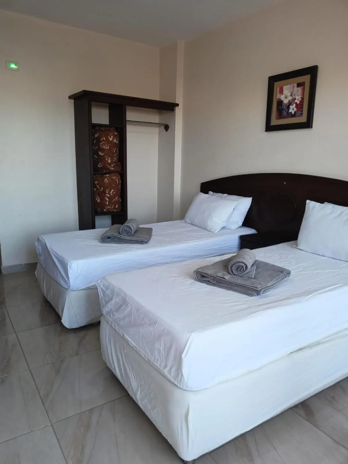 Shower, Bed in Baraka Al Aqaba Hotel Suites