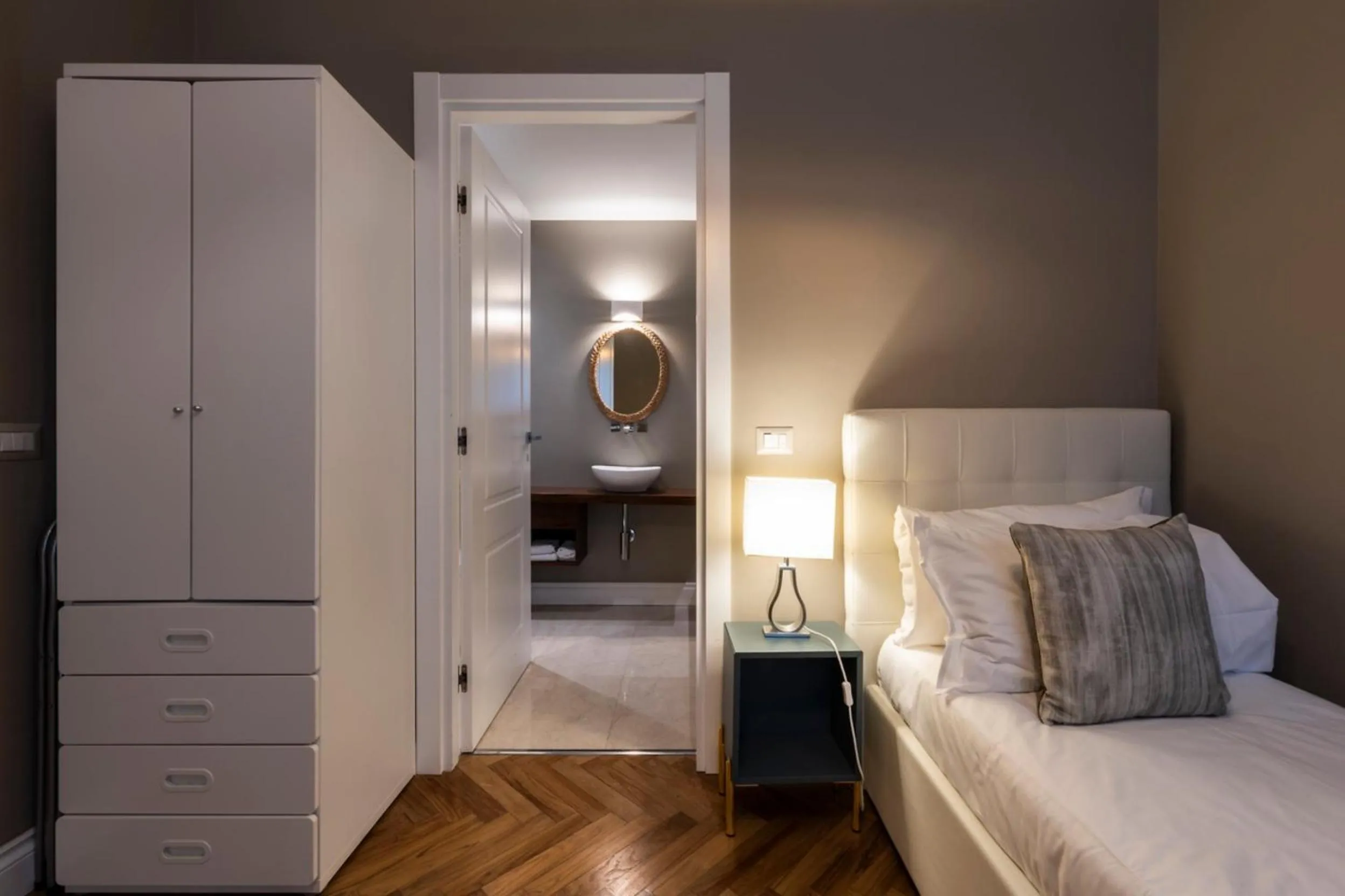 Bedroom, Bed in Heart Milan Apartments Sforza Duomo