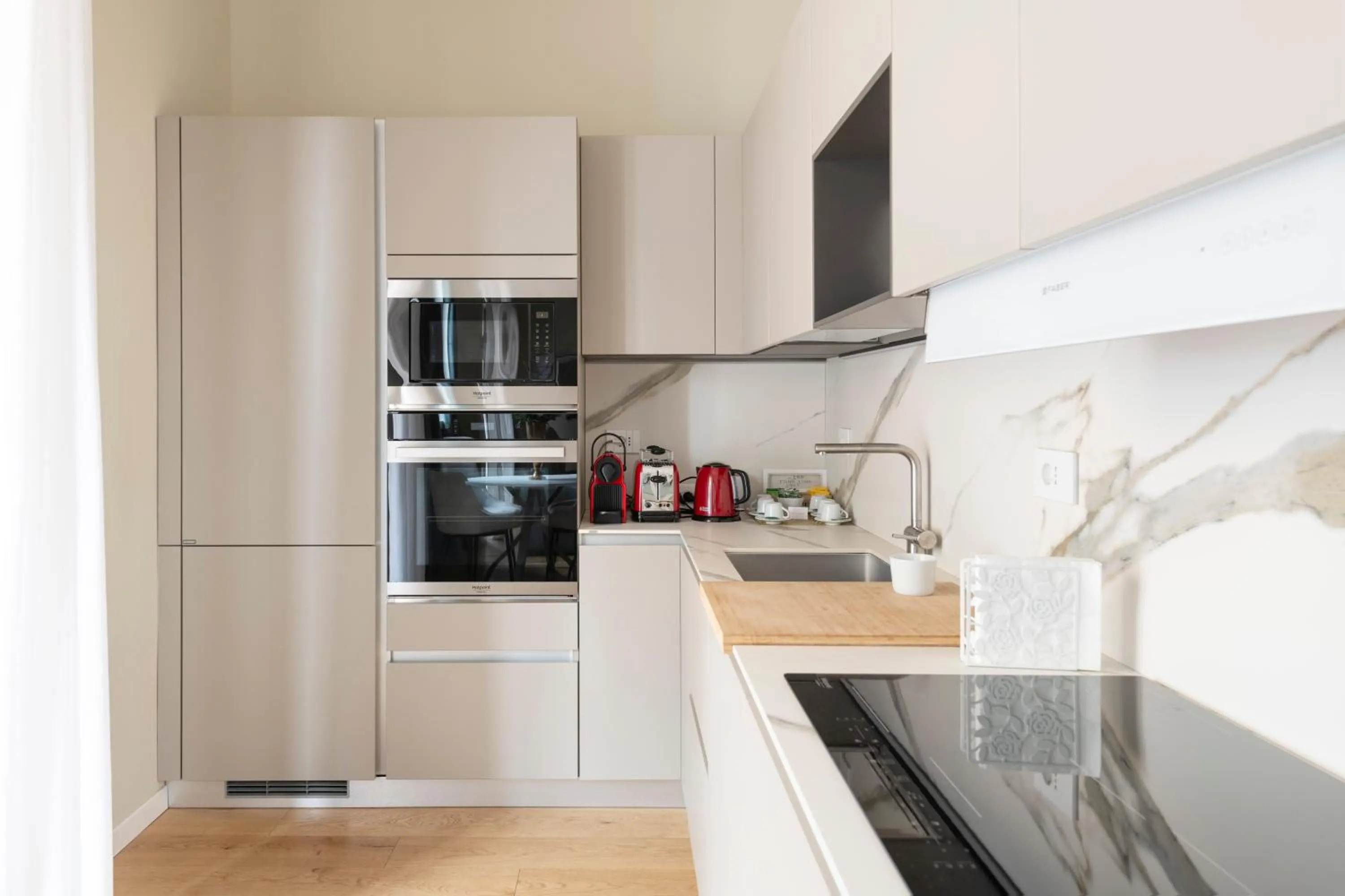 Kitchen or kitchenette in Heart Milan Apartments Sforza Duomo