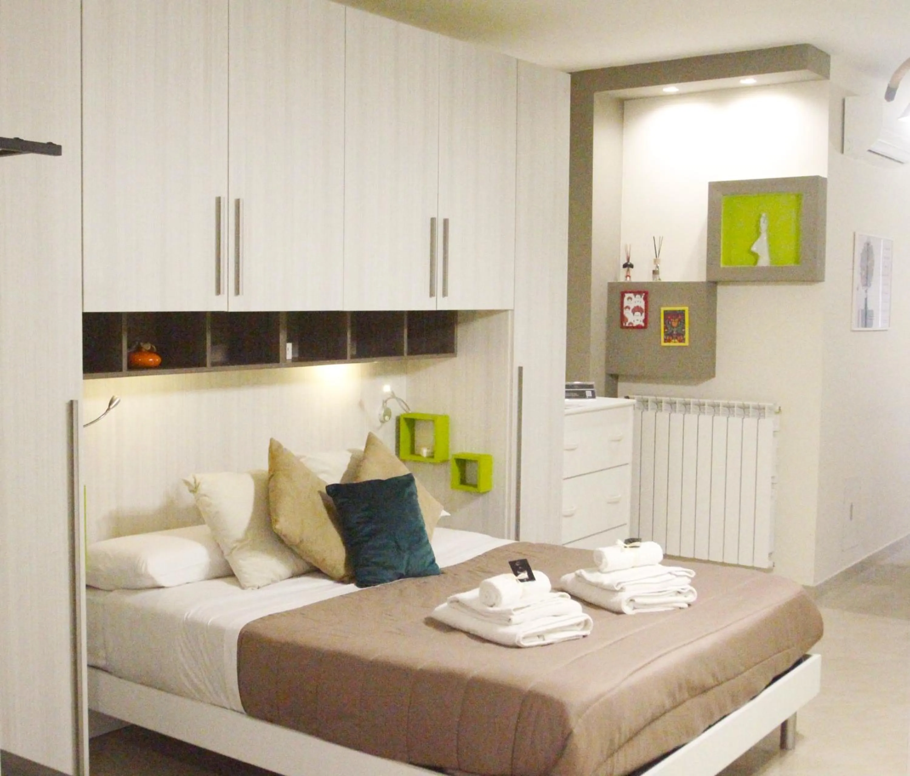 Bedroom, Bed in B&B Elles con parcheggio interno