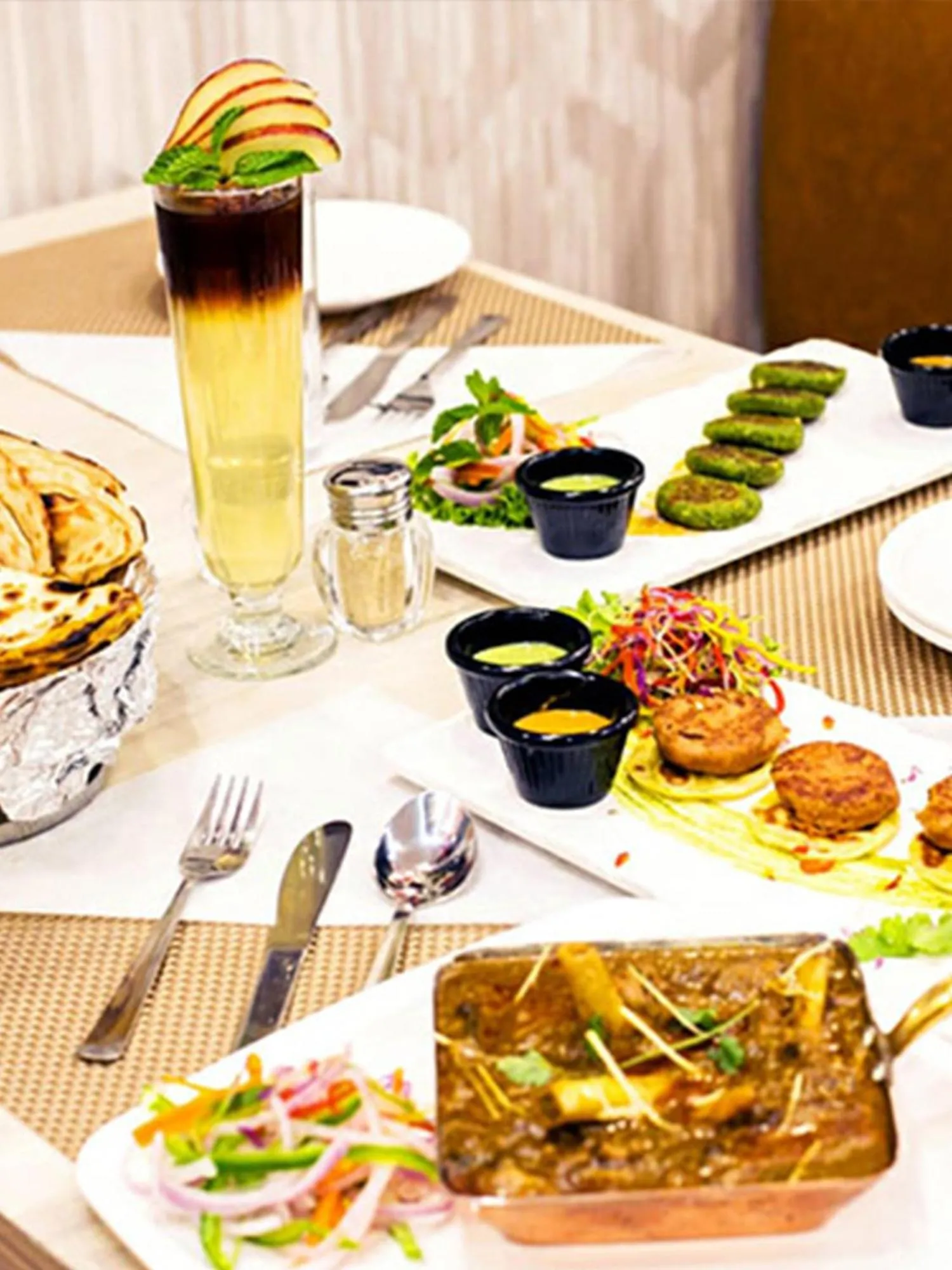 Food and drinks in Hotel DS Clarks Inn Gurgaon