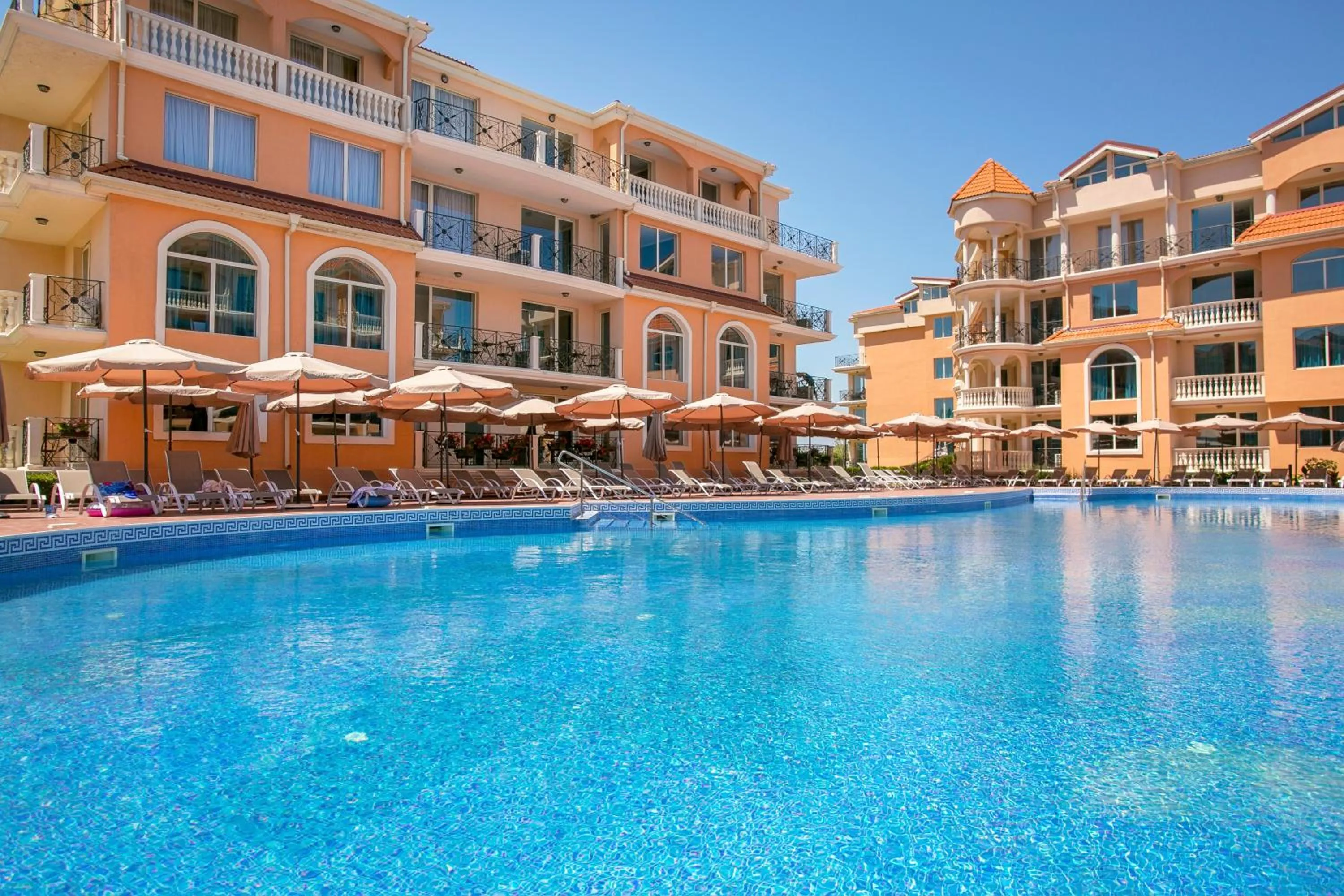 Day in Touristic Complex Hacienda Beach Apartments Sozopol