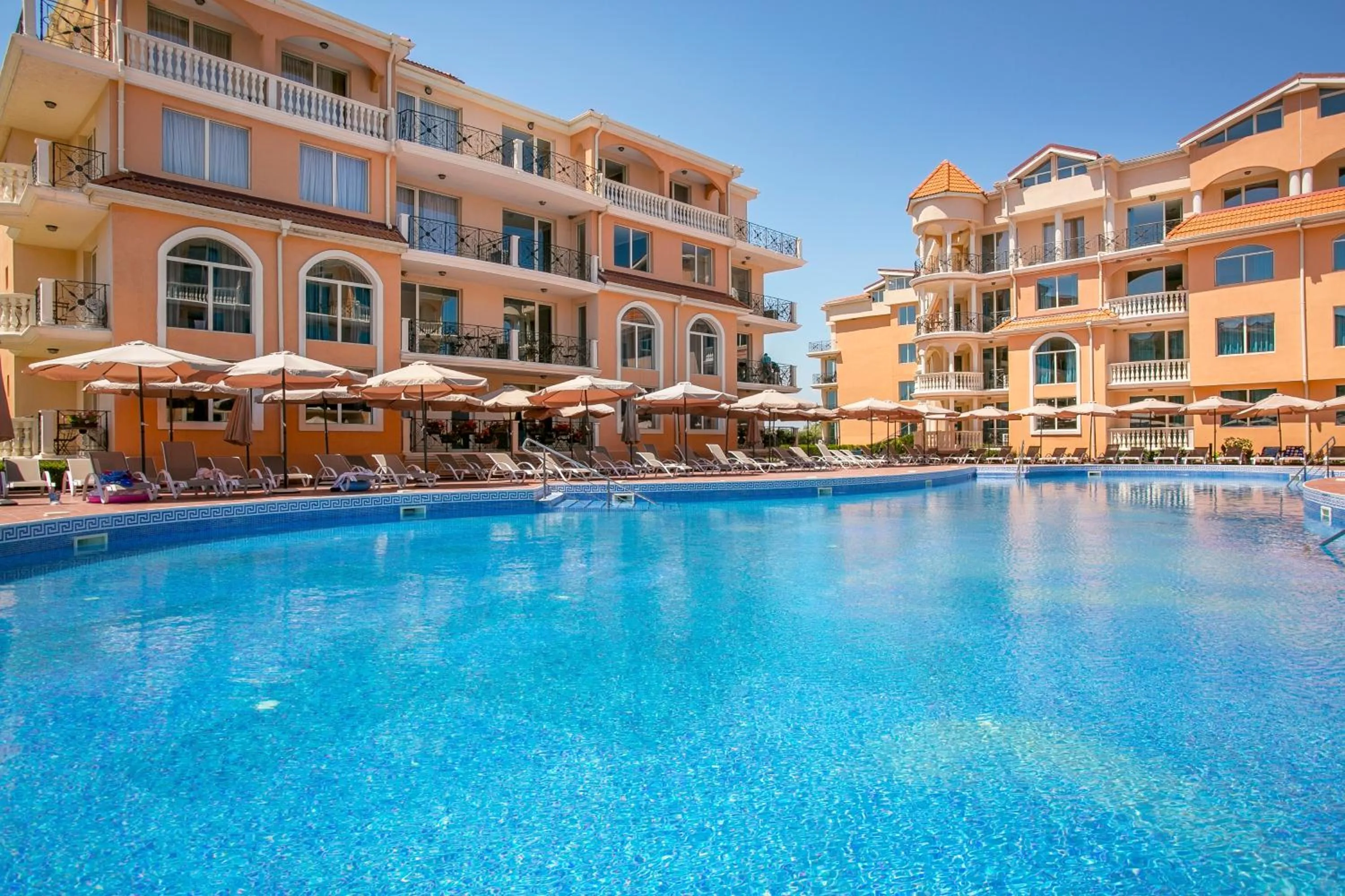 Day in Touristic Complex Hacienda Beach Apartments Sozopol