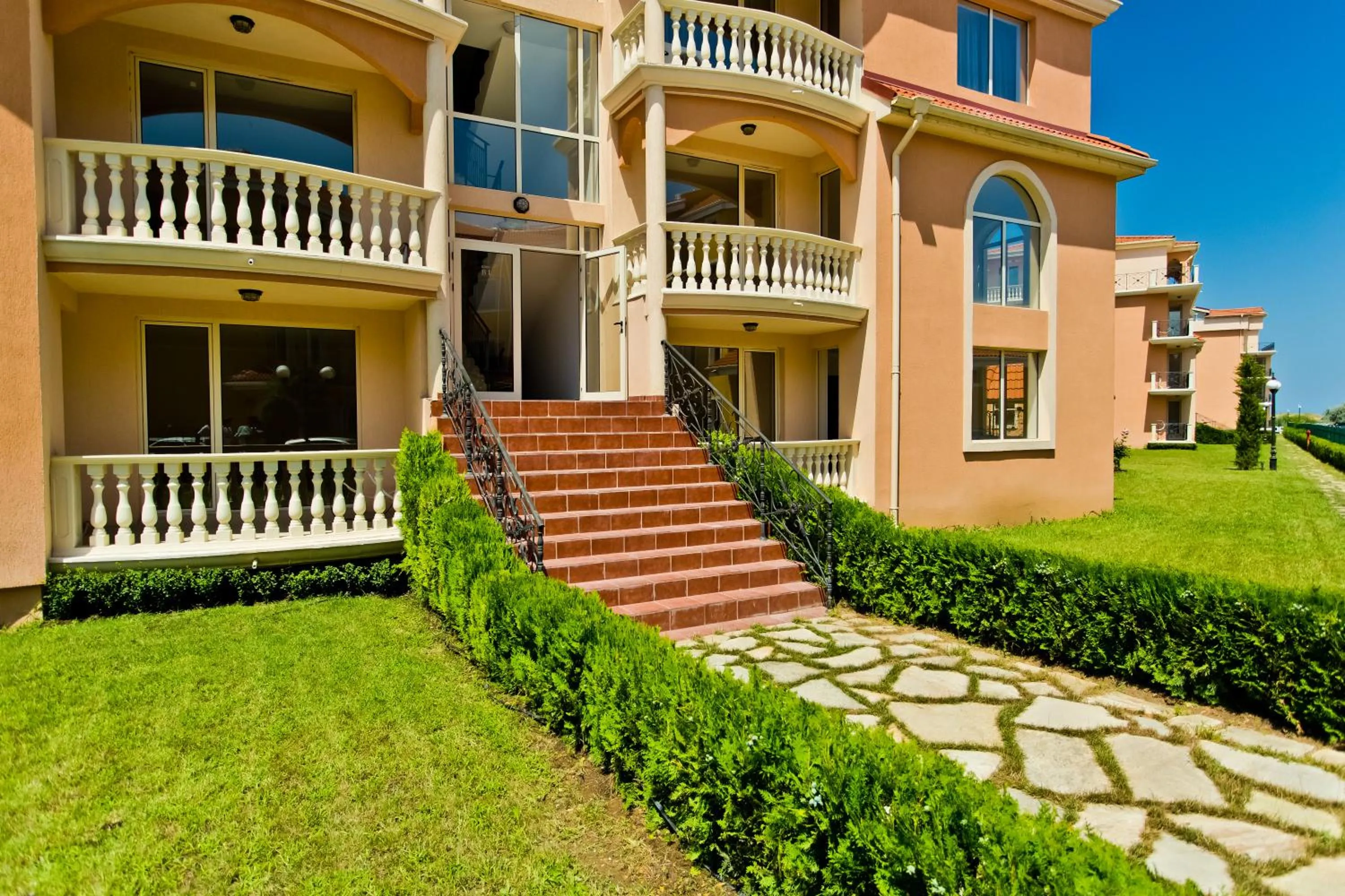 Property building in Touristic Complex Hacienda Beach Apartments Sozopol