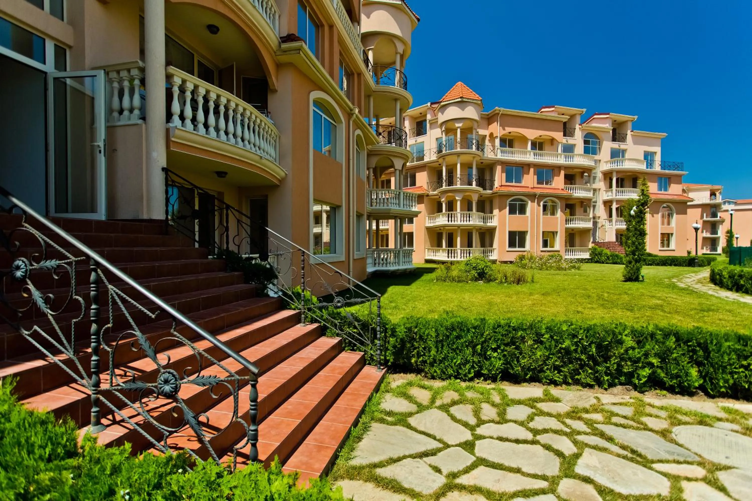 Property building in Touristic Complex Hacienda Beach Apartments Sozopol