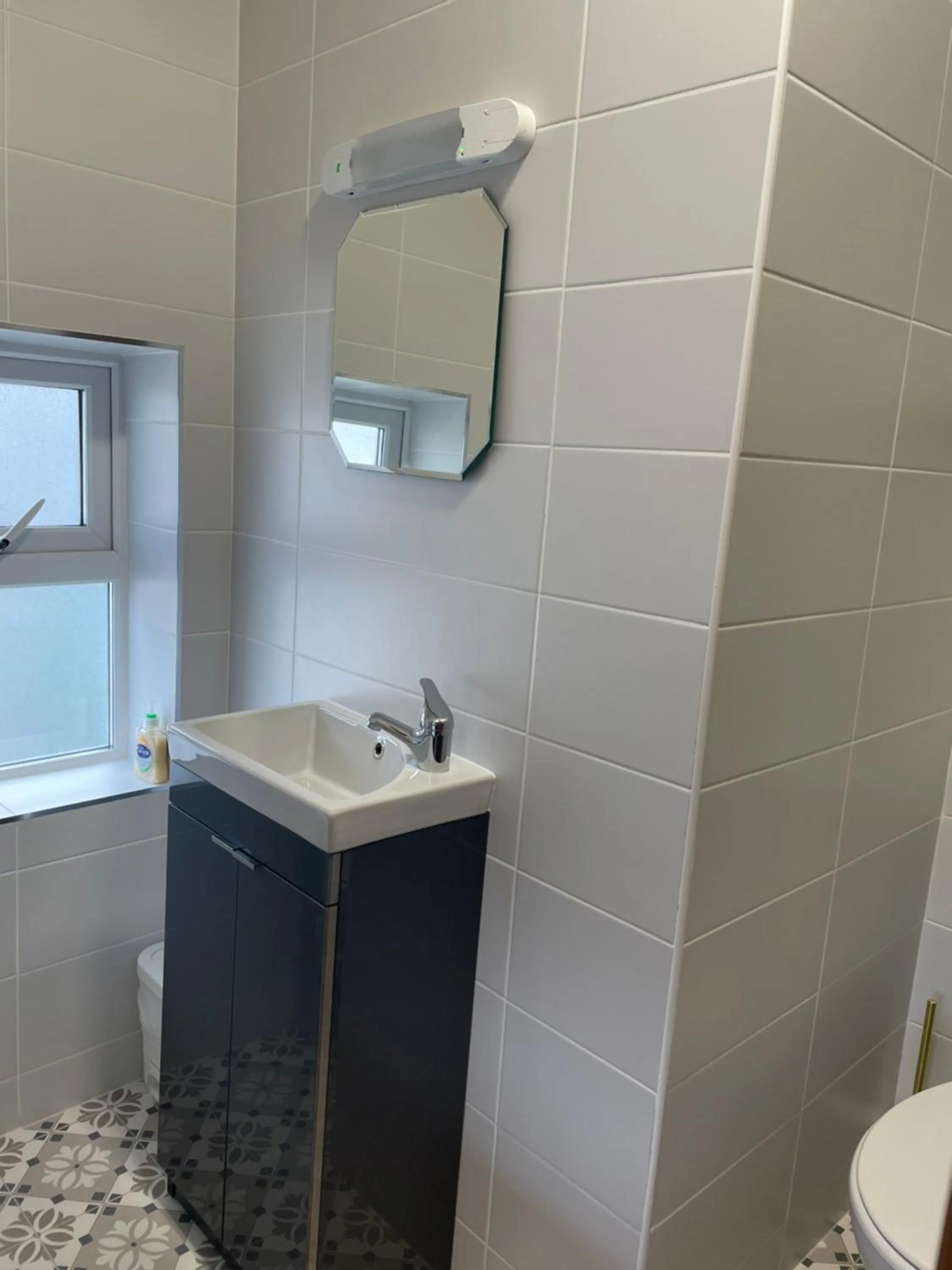 Bathroom in Ryan's River Lodge B&B