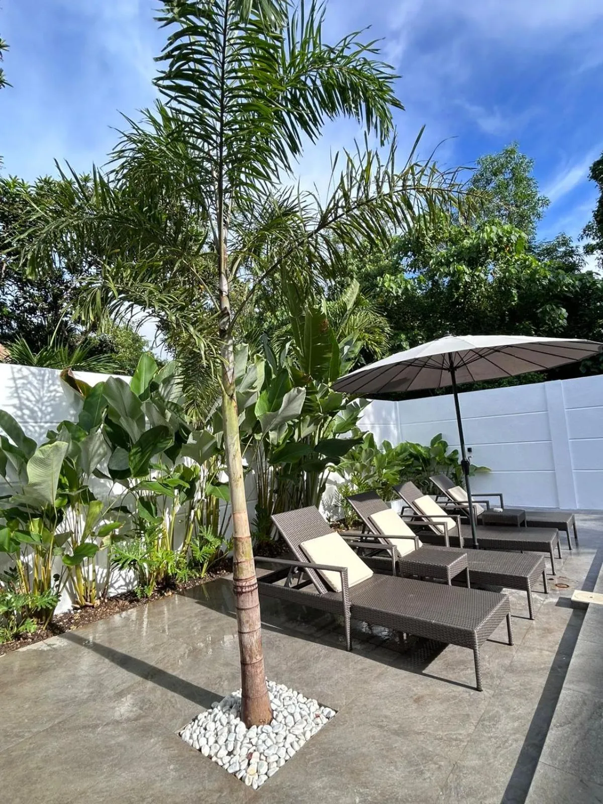 Swimming pool in Pineale Villas, Resort and Spa