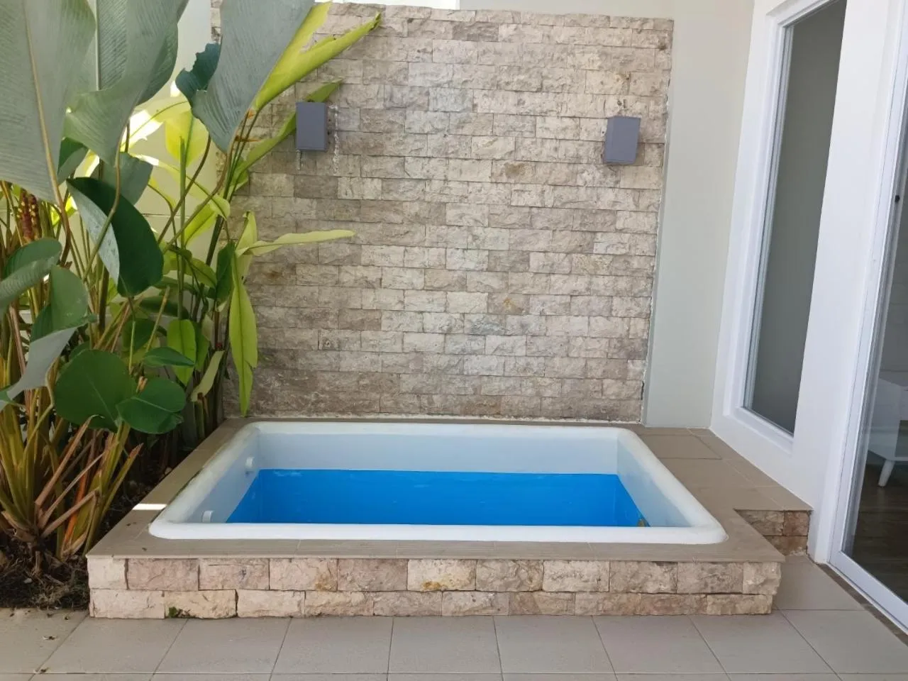Hot Tub in Pineale Villas, Resort and Spa