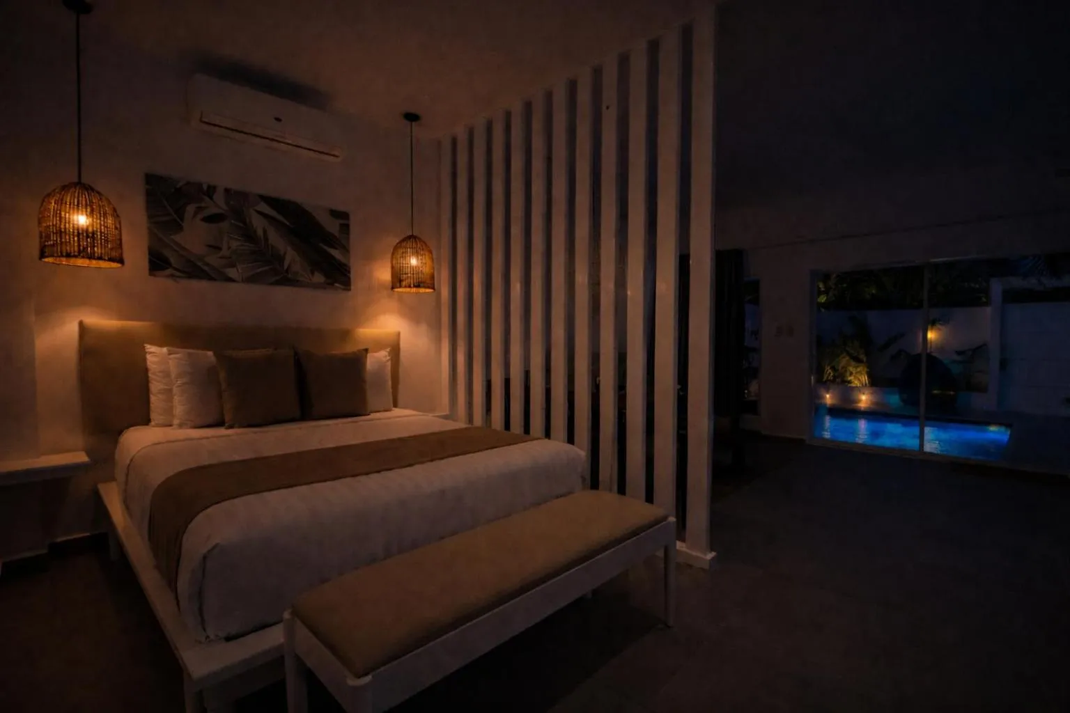Bed in Pineale Villas, Resort and Spa