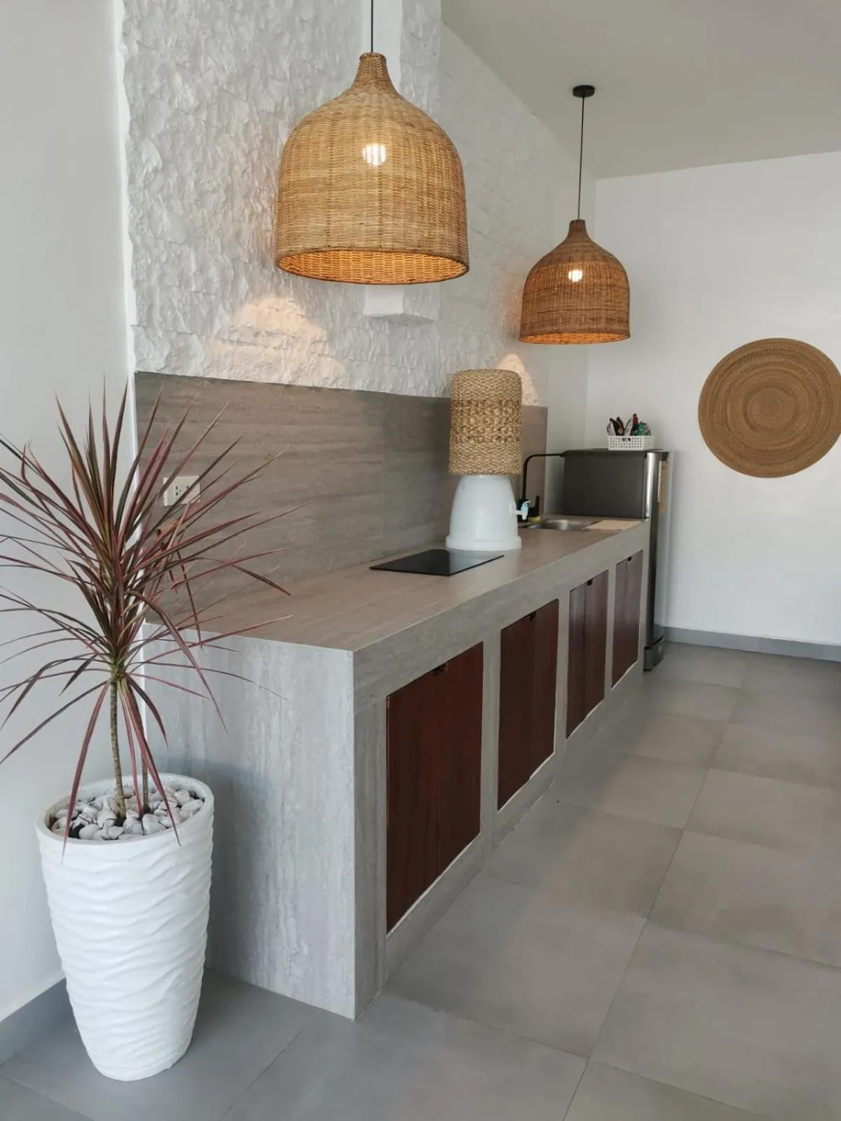 Kitchen or kitchenette in Pineale Villas, Resort and Spa