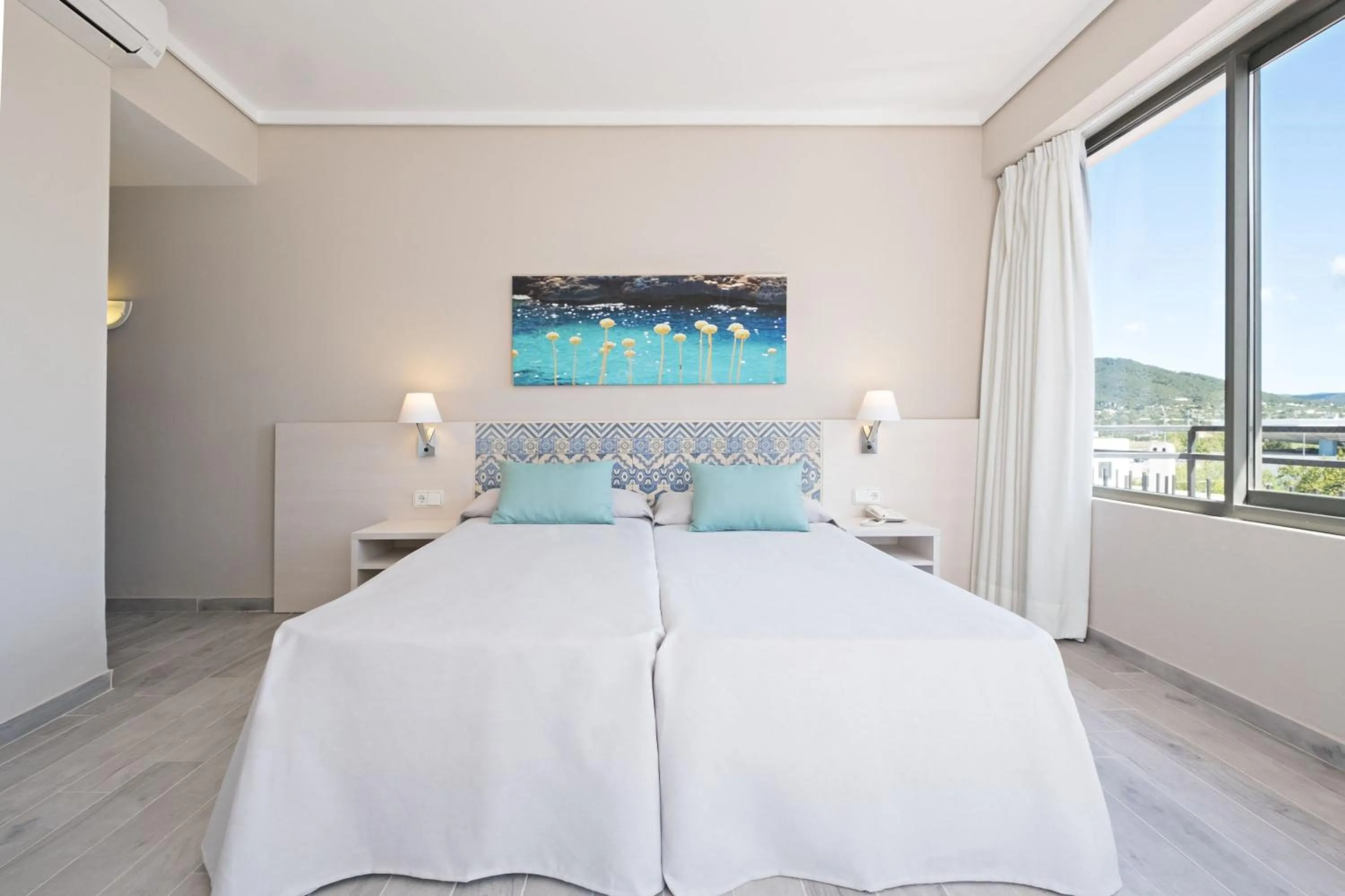 Decorative detail, Bed in azuLine Hotel Llevant