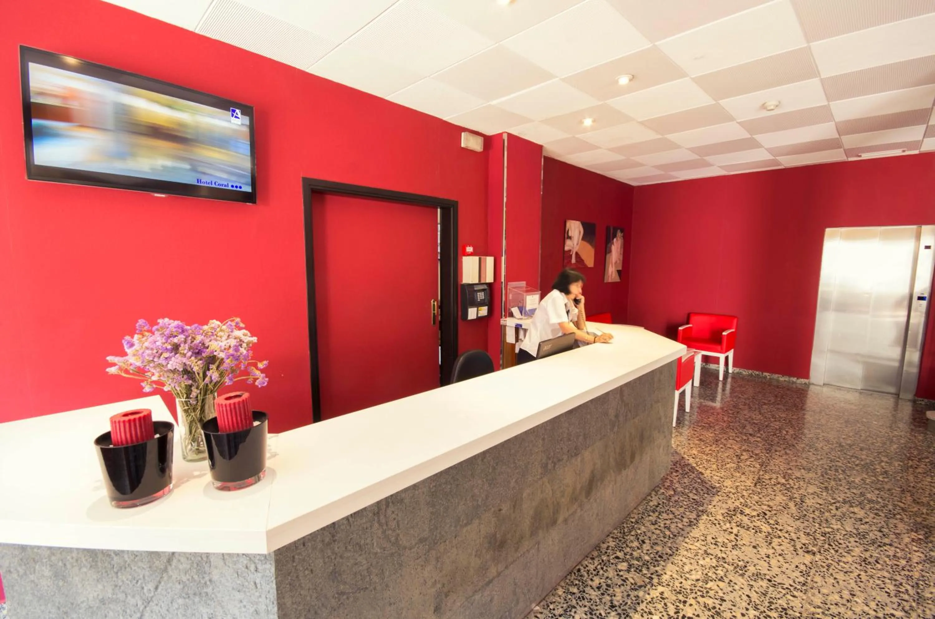 Lobby or reception in azuLine Hotel Llevant