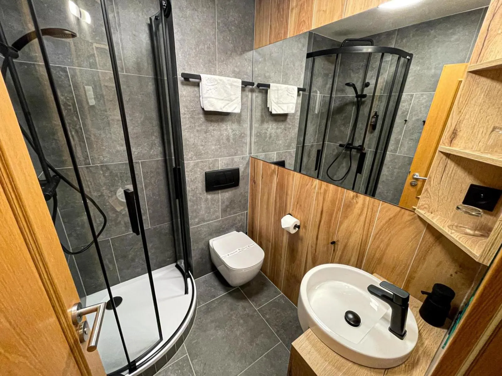 Shower in Wellness Hotel Grand