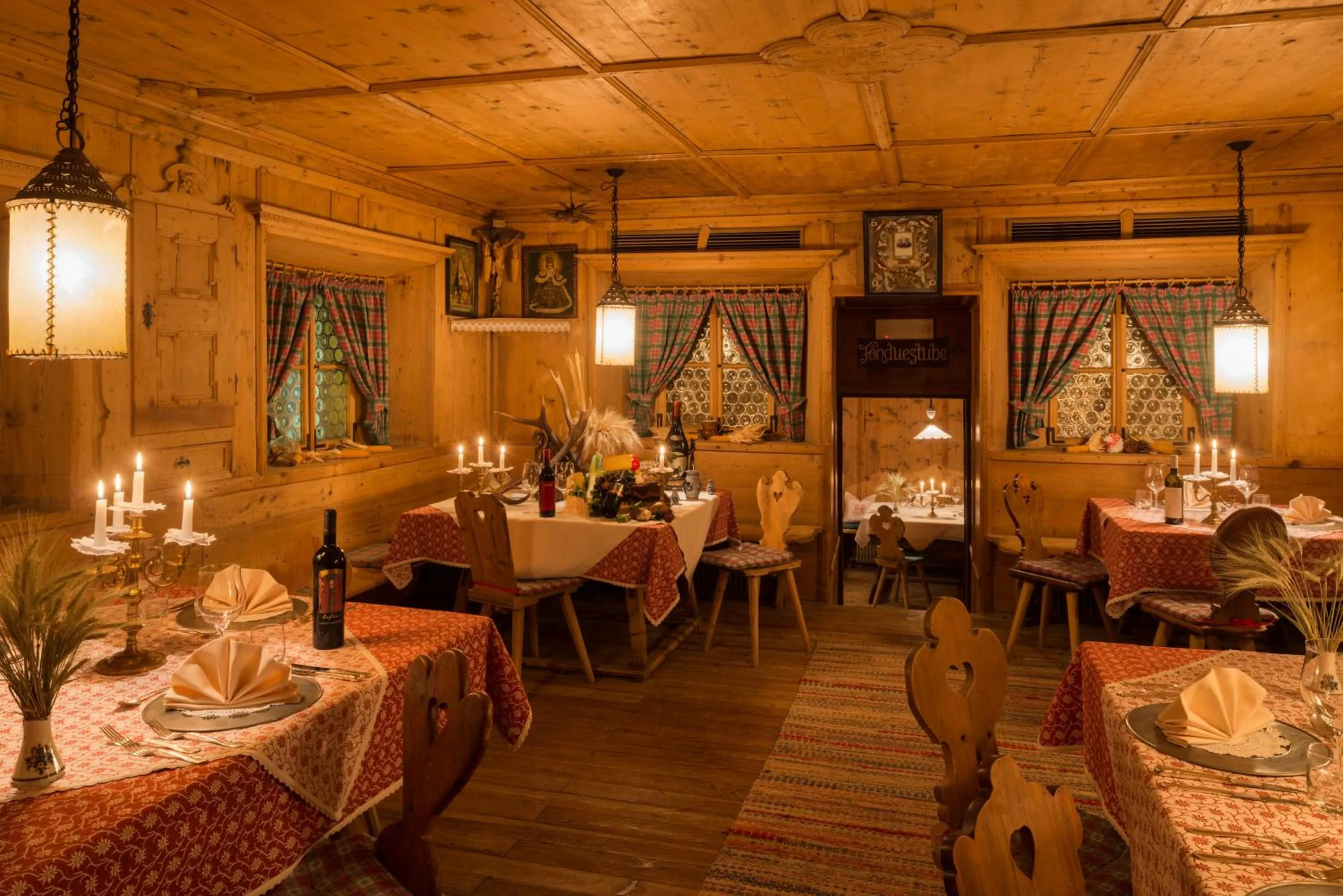 Restaurant/places to eat in Residence Bad Moos