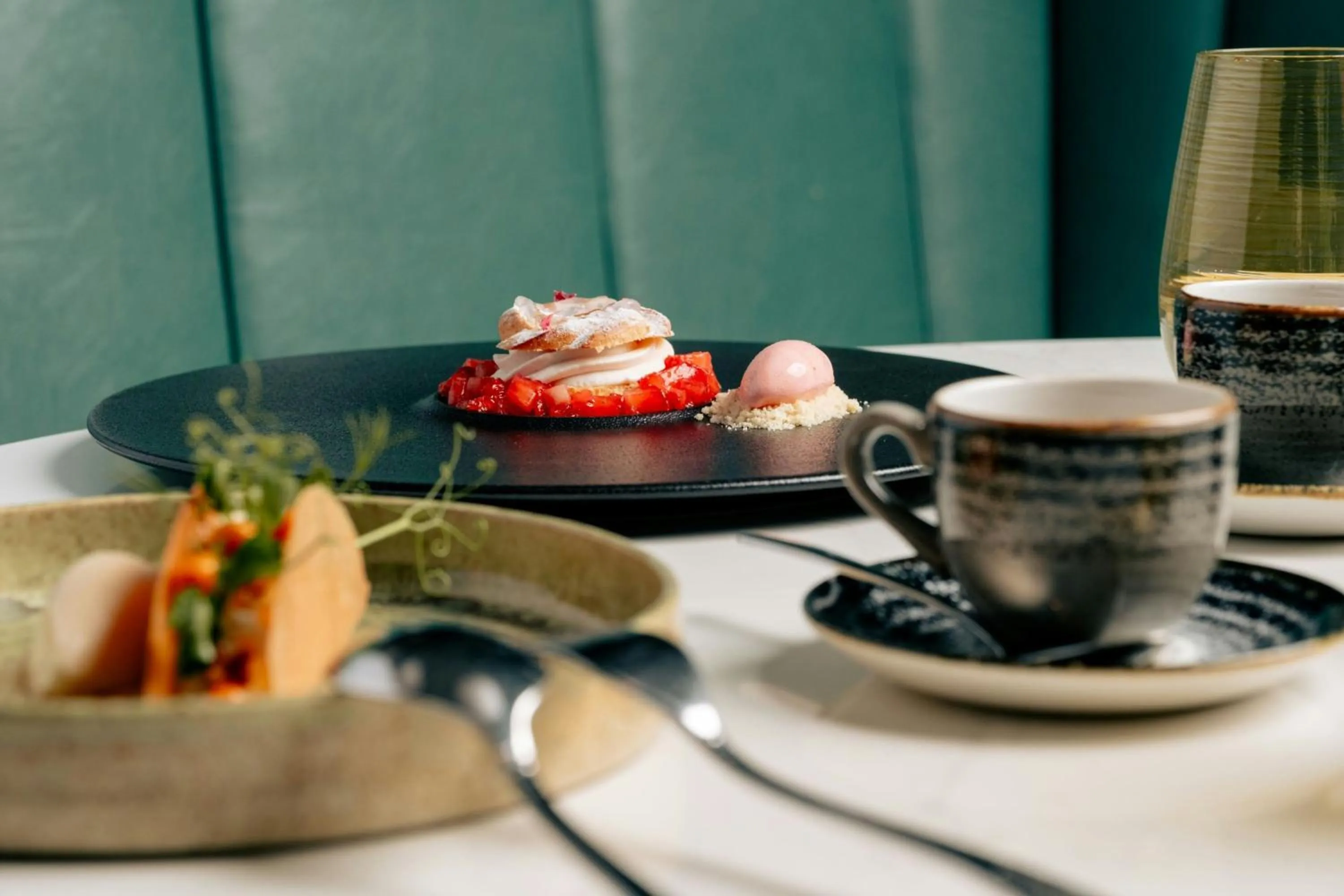 Restaurant/places to eat in Prague Marriott Hotel