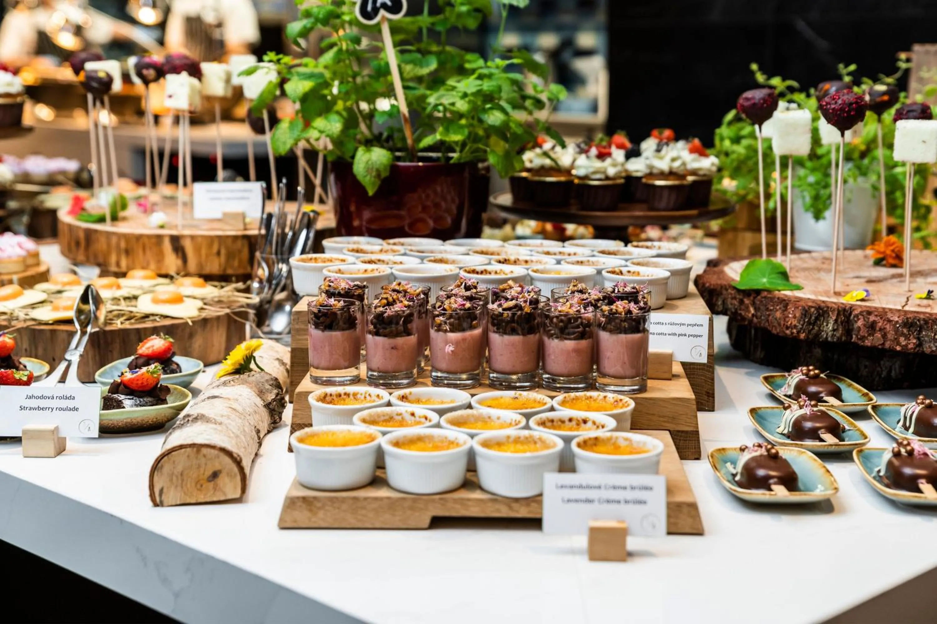 Restaurant/places to eat in Prague Marriott Hotel