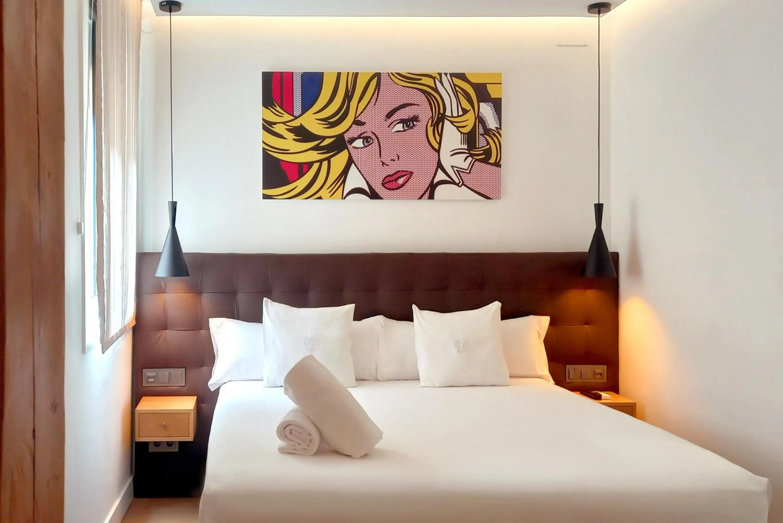 Bed in Woohoo Rooms Boutique Sol