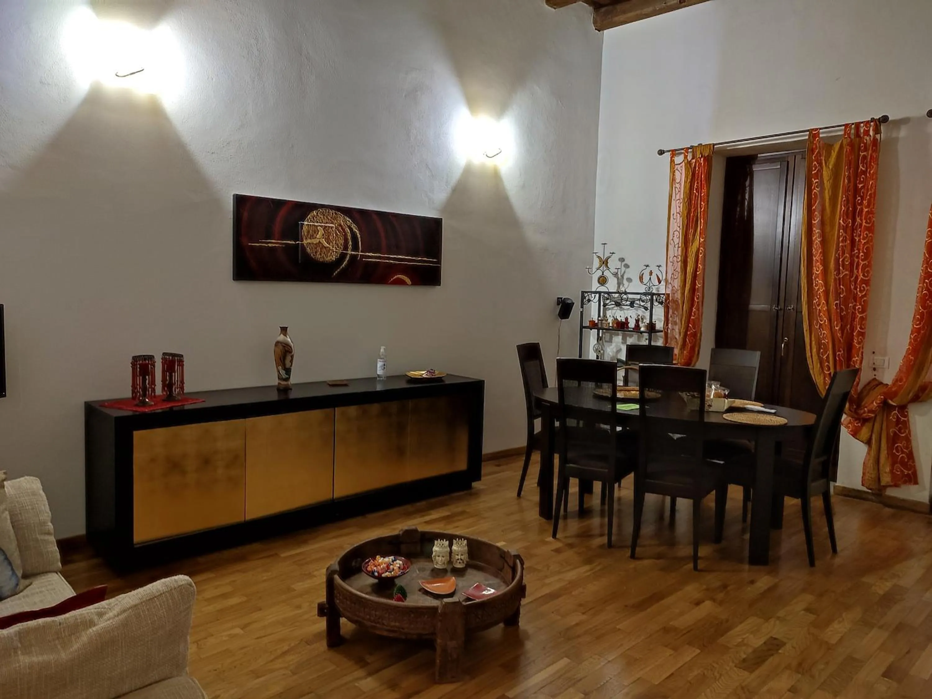 Dining area in CASA MIKY