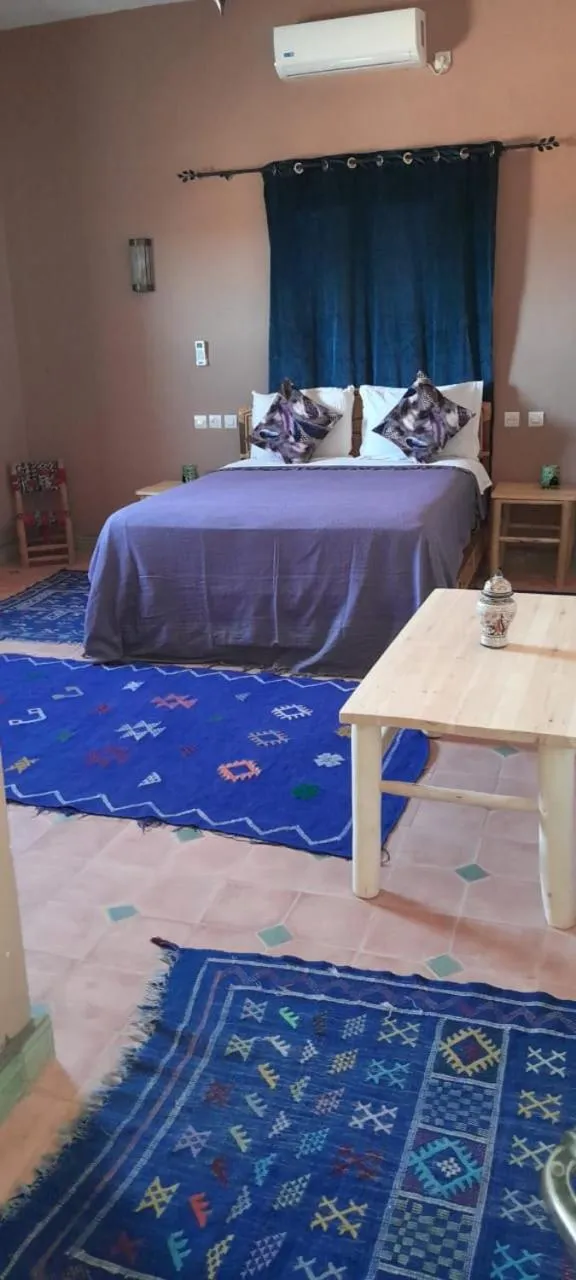 Bed in LESCALE DE OUARZAZATE