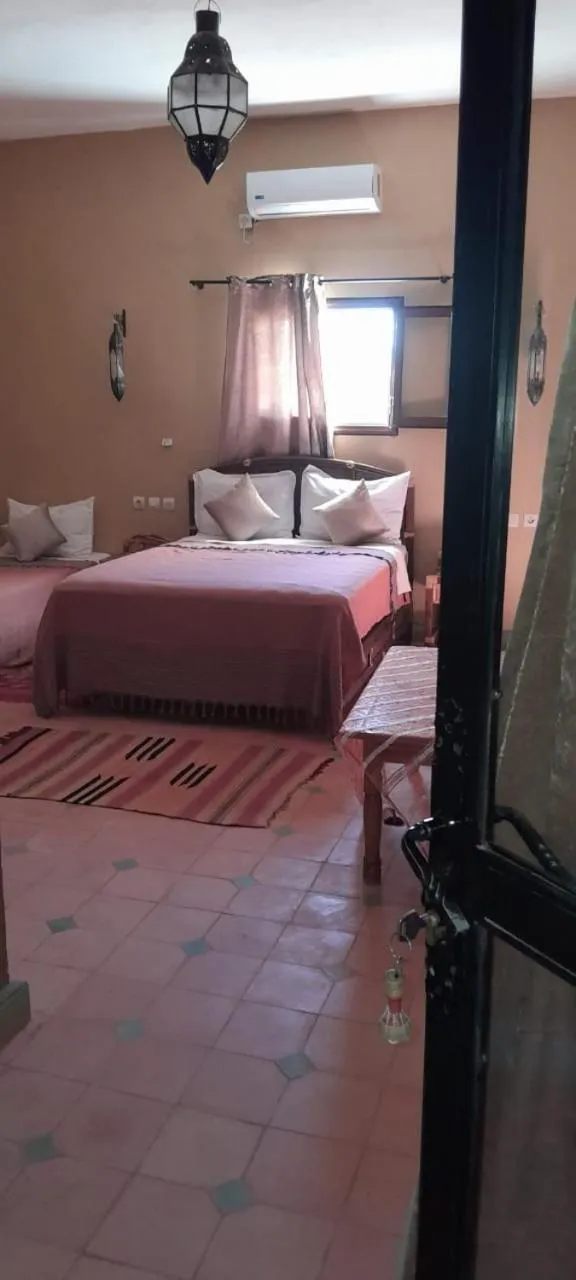 Bed in LESCALE DE OUARZAZATE