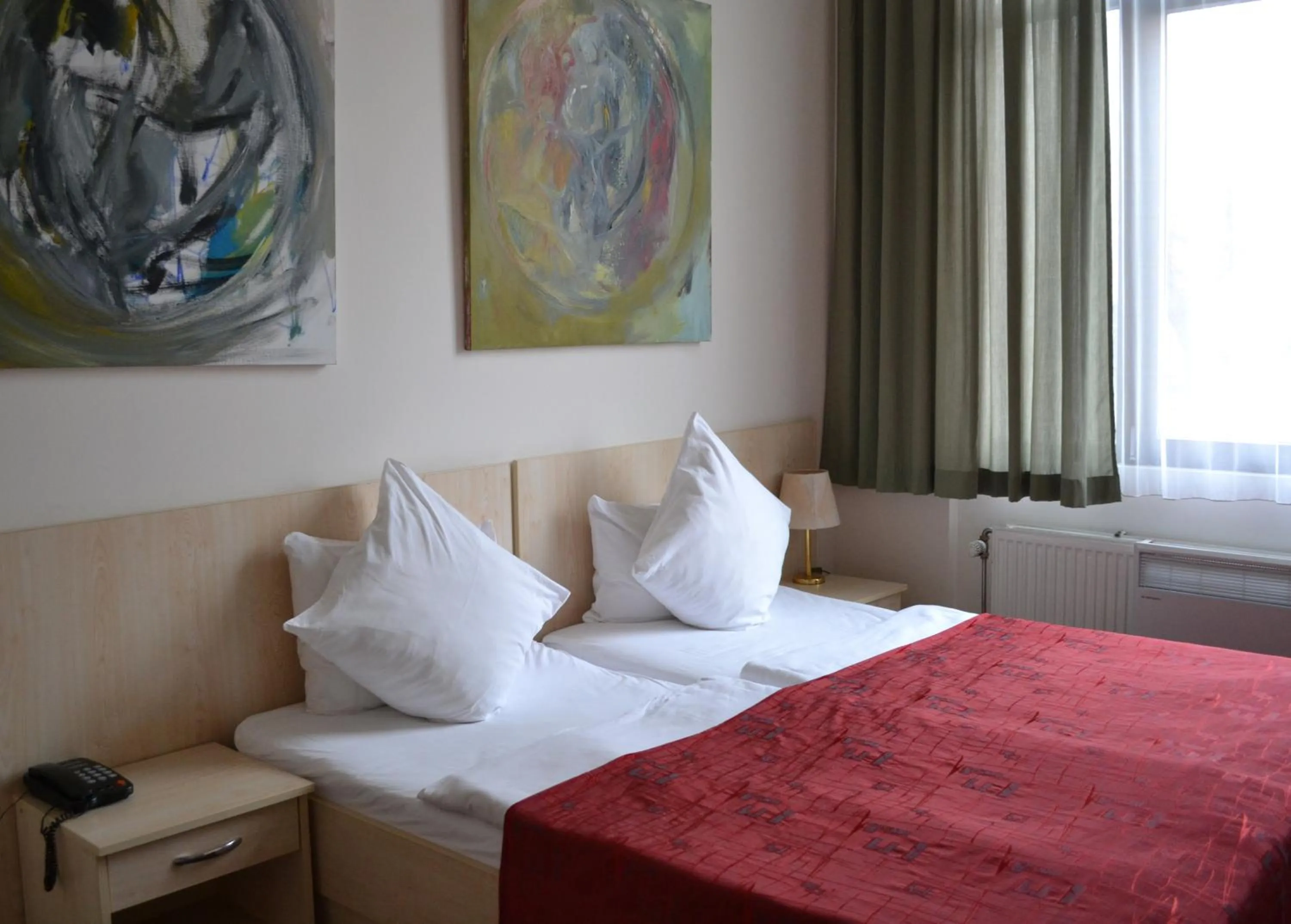 Bedroom, Bed in Berlin ART Hotel