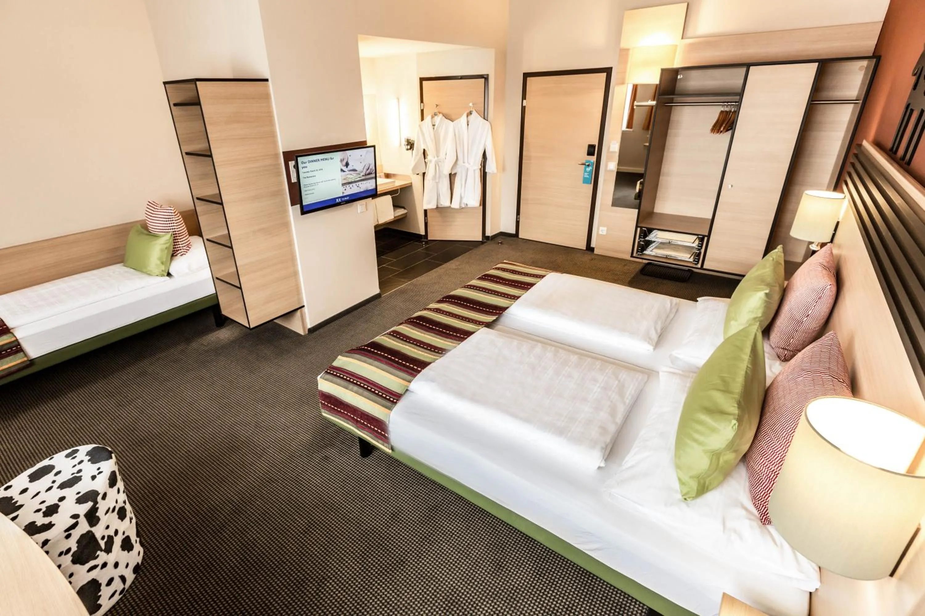 Bathroom, Bed in TUI BLUE Schladming