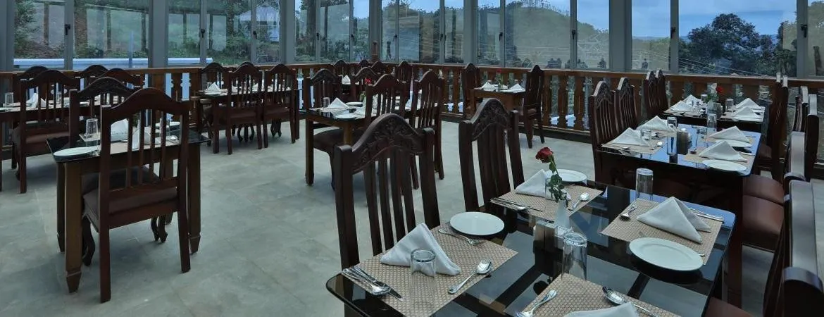 Restaurant/Places to Eat in Lemon Grass Inn