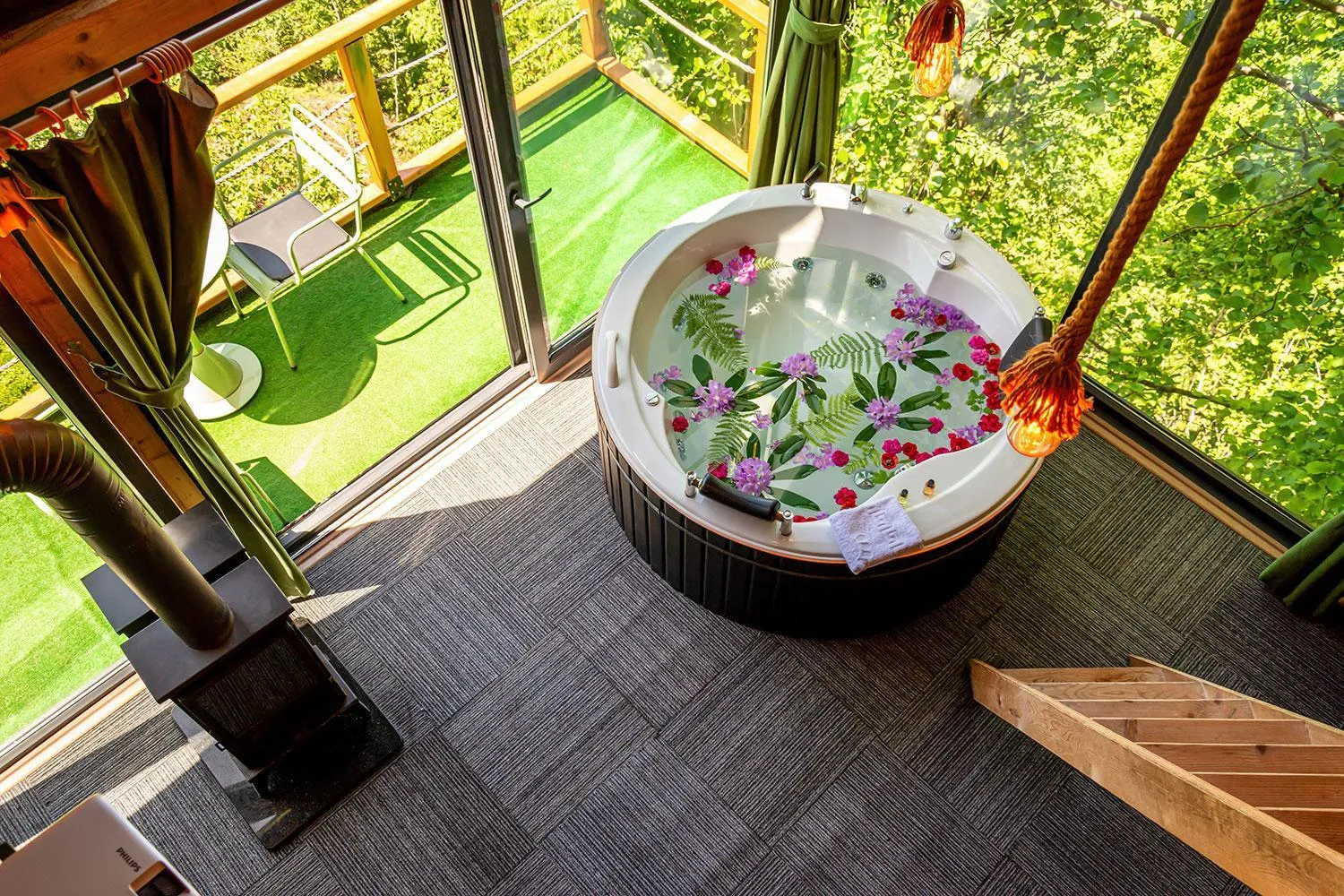 Patio in Pavri suit bungalov