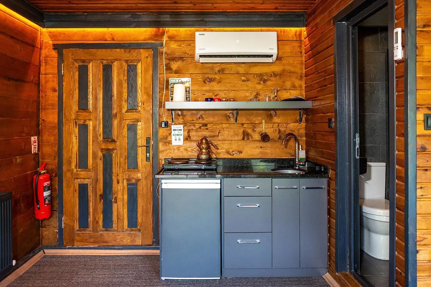 Deluxe Room in Pavri suit bungalov Deluxe Room in Pavri suit bungalov