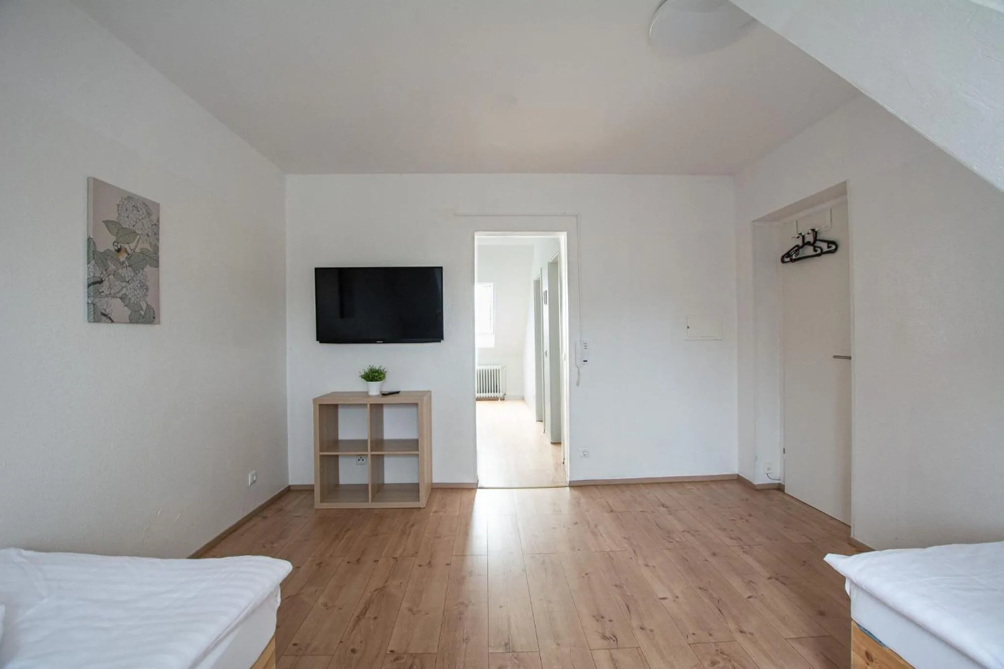 Photo of the whole room, Bed in T&K Apartments - Apartments 20 Min to MESSE DUS