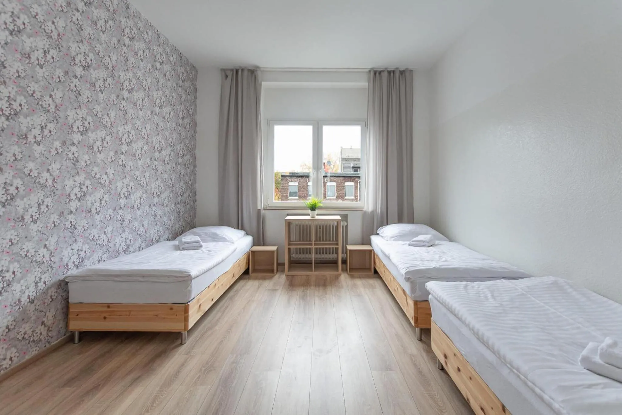 Photo of the whole room, Bed in T&K Apartments - Apartments 20 Min to MESSE DUS