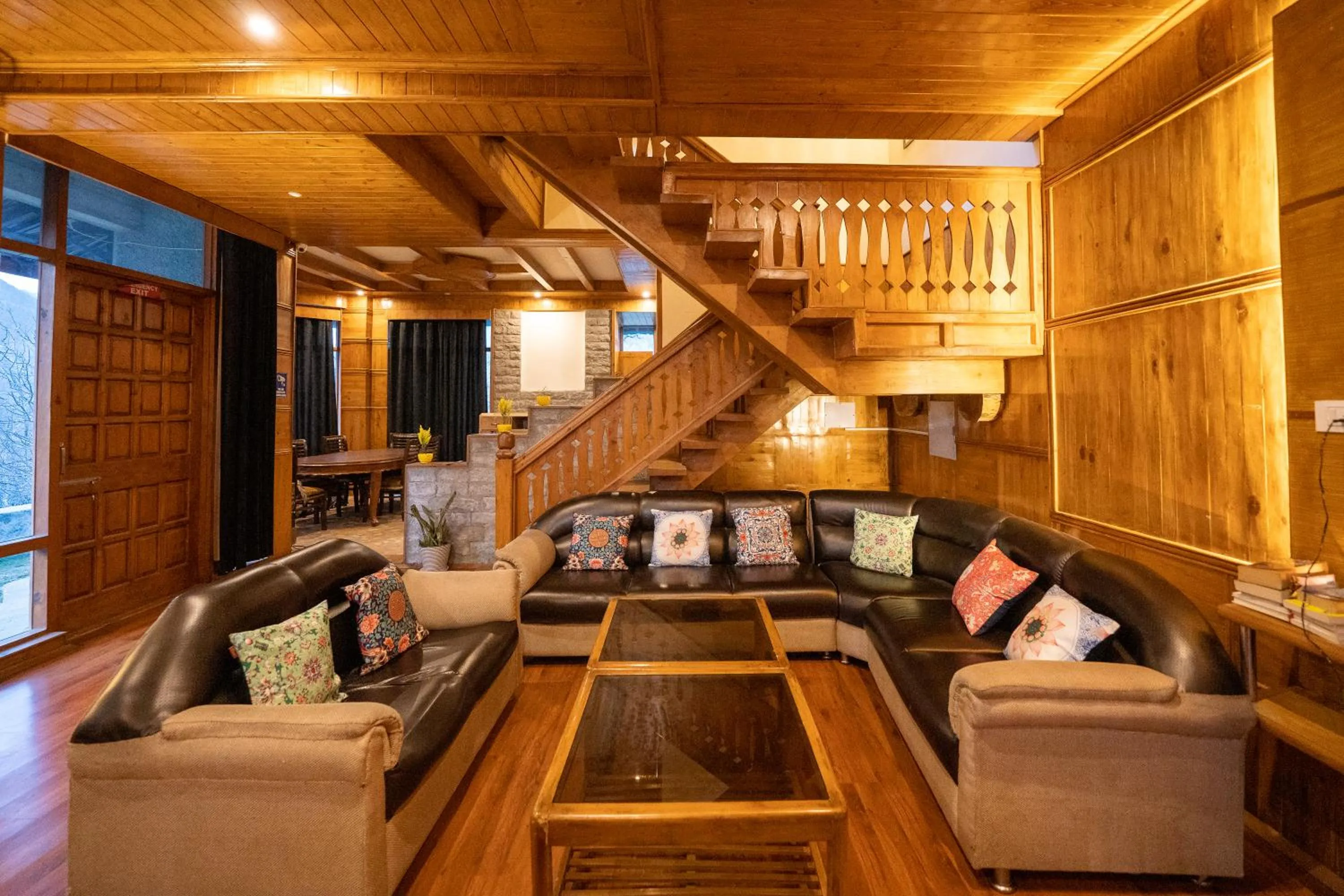 Living room in Amarys Boutique Stays Manali