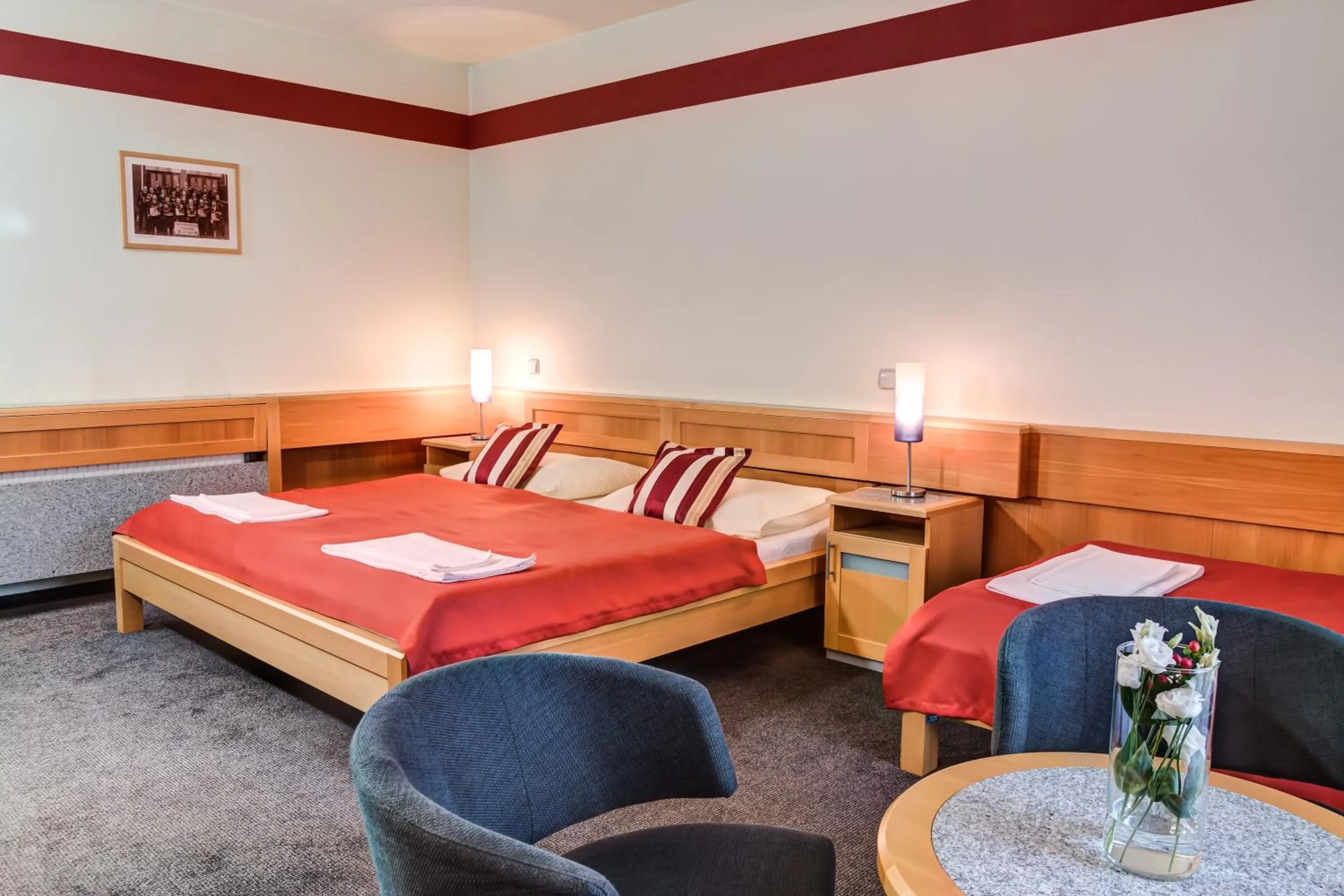 Photo of the whole room, Bed in Jan Maria Hotel