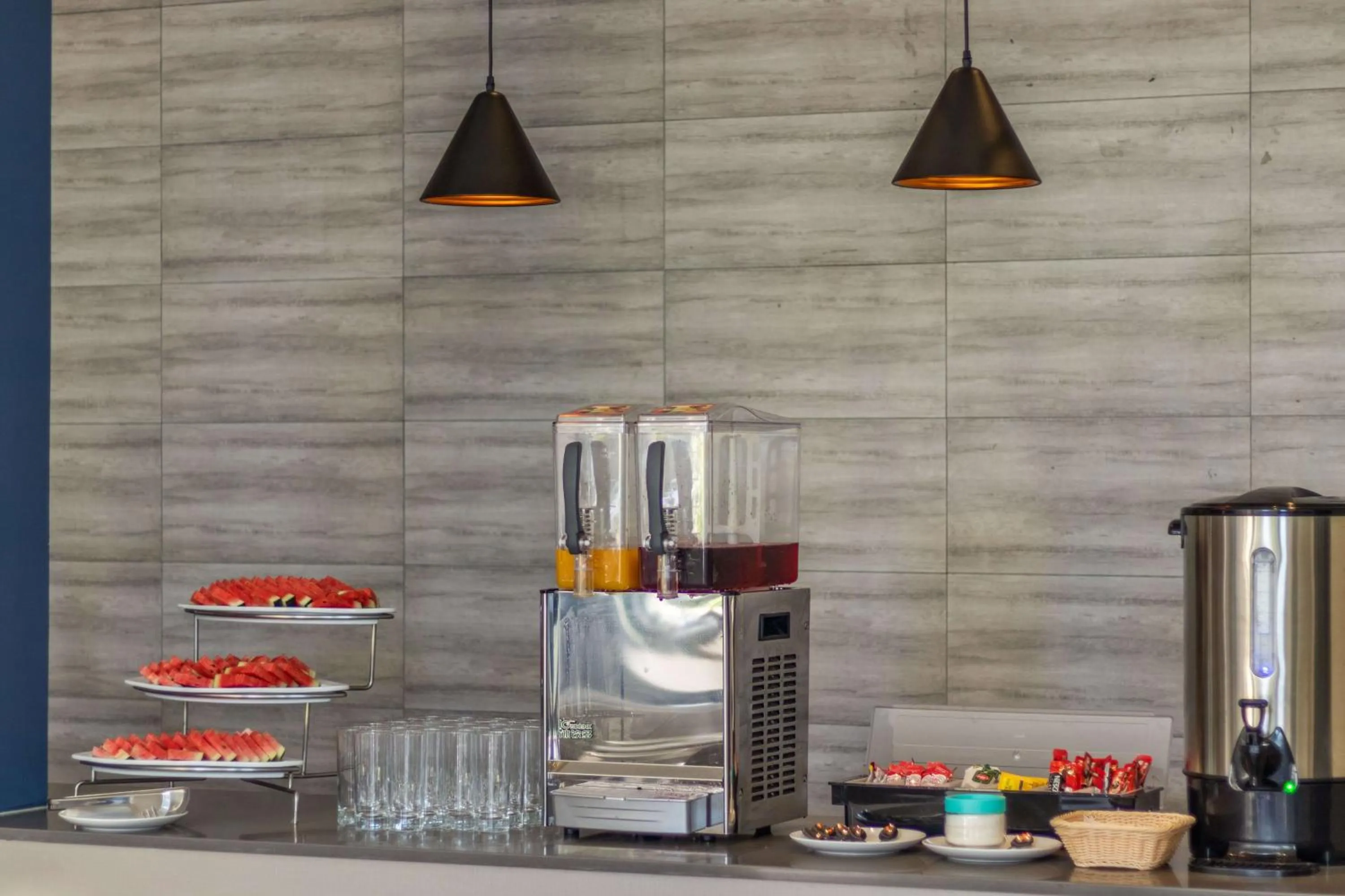 Restaurant/places to eat in Sky Beach Maldives - Dhiffushi