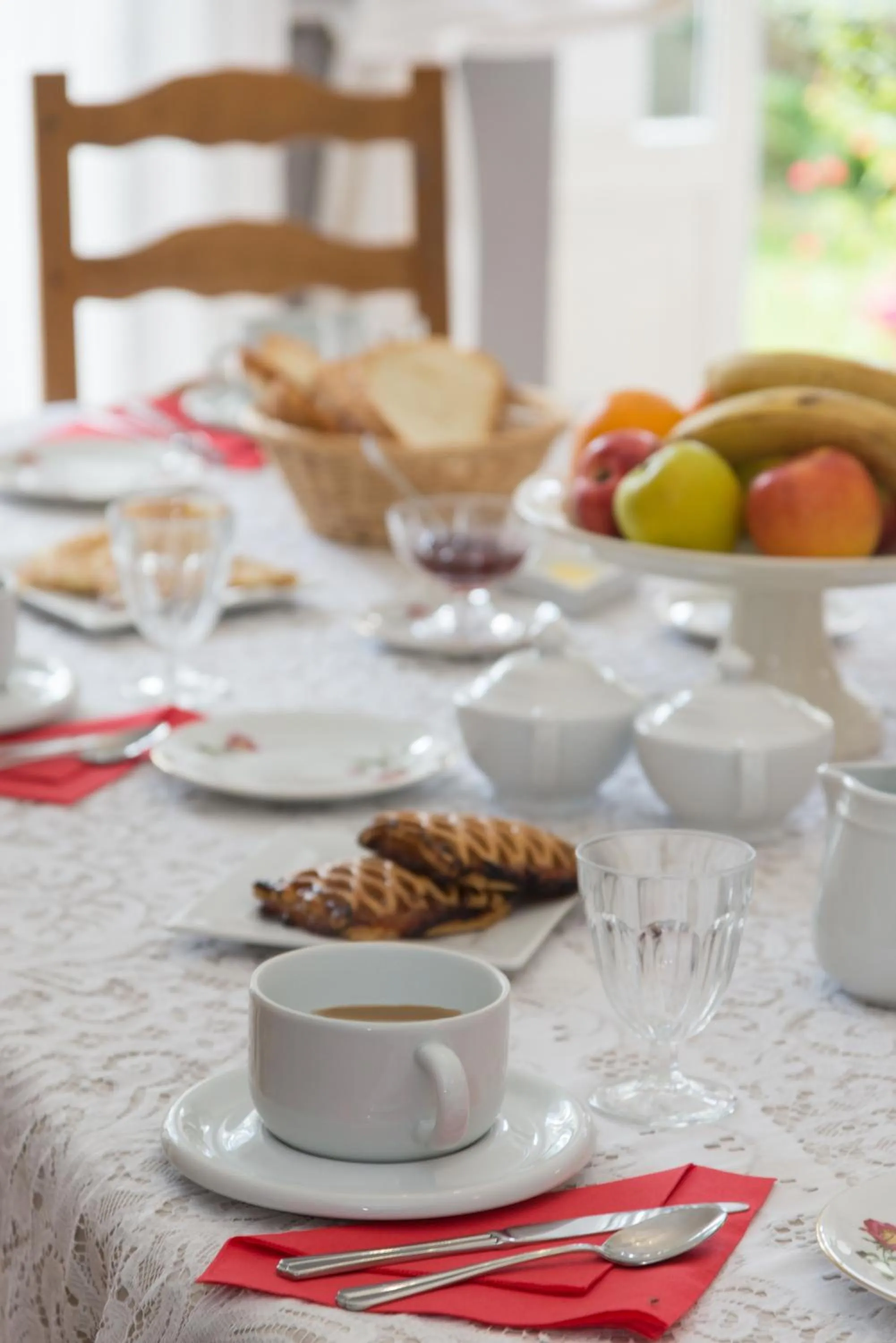 Continental breakfast in La Jouvenelle