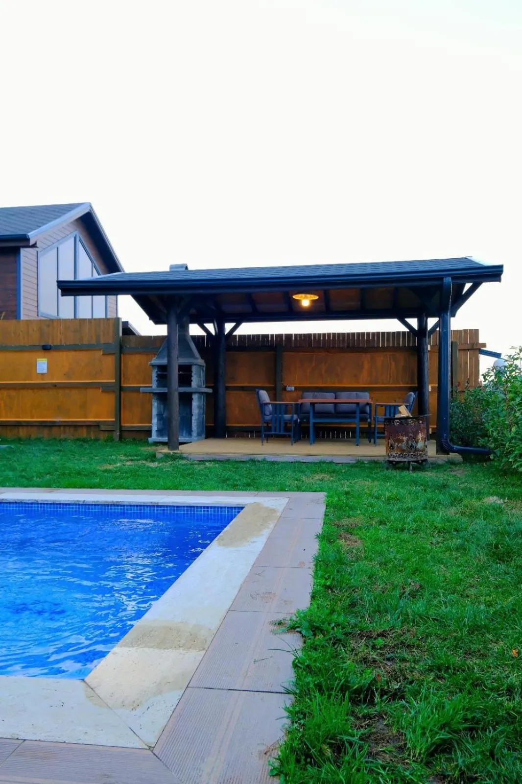 BBQ facilities in Woodlodge Country Sapanca