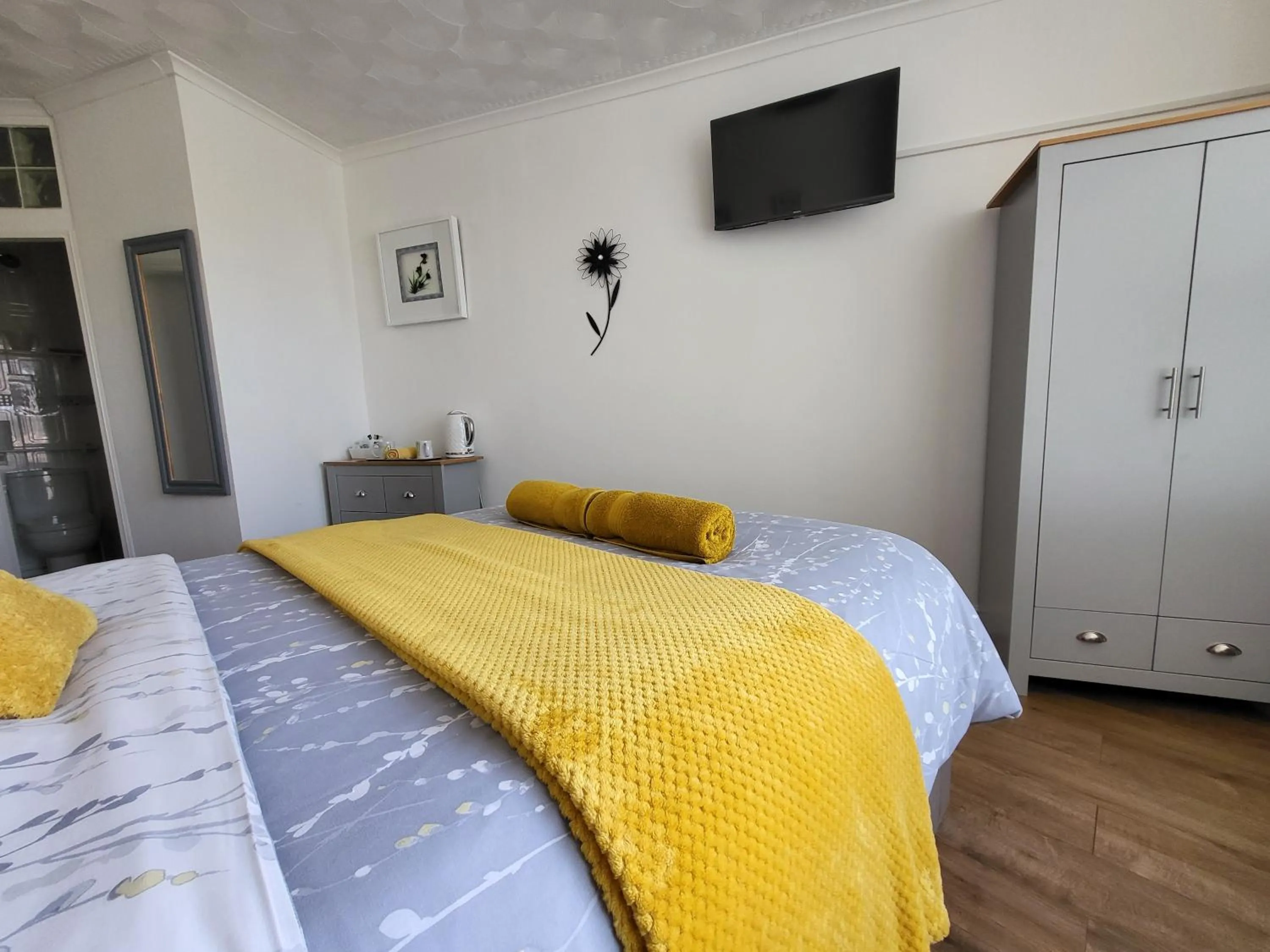 Bed in Daffodil Guest House