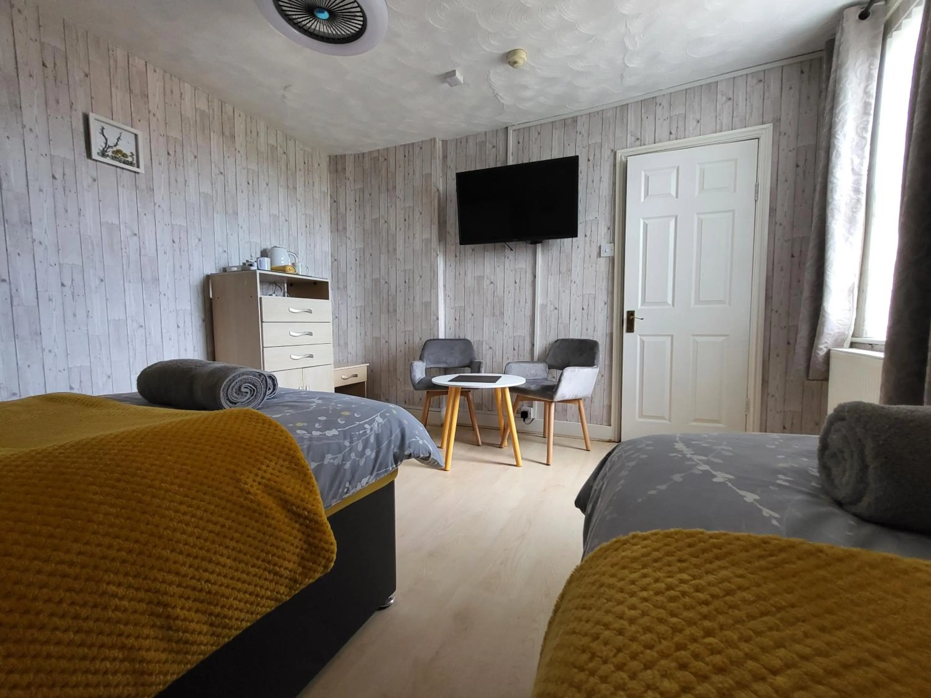 Bed in Daffodil Guest House