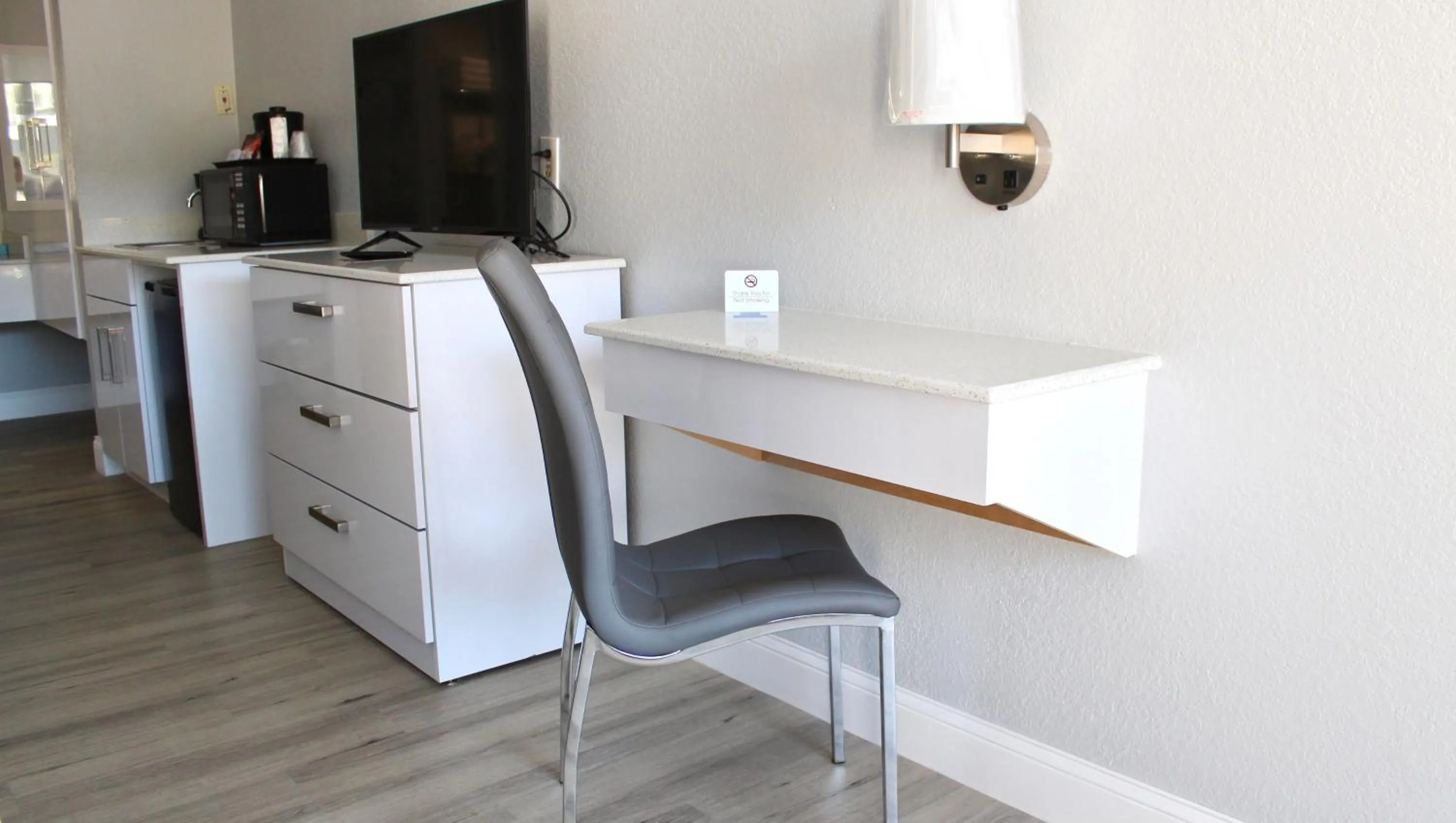 Photo of the whole room in Home 1 Suites Extended Stay - Kissimmee