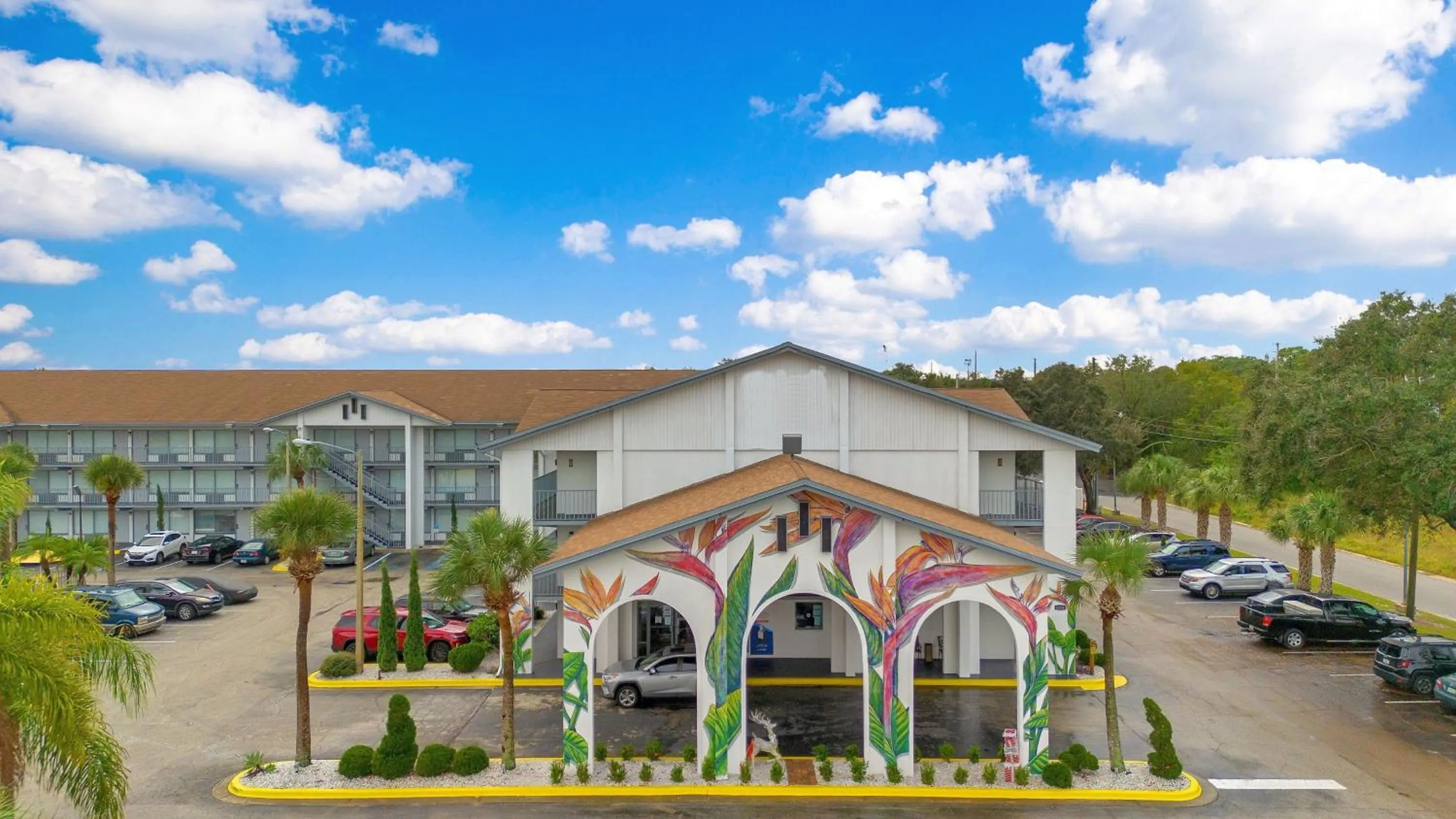 Property building in Home 1 Suites Extended Stay - Kissimmee