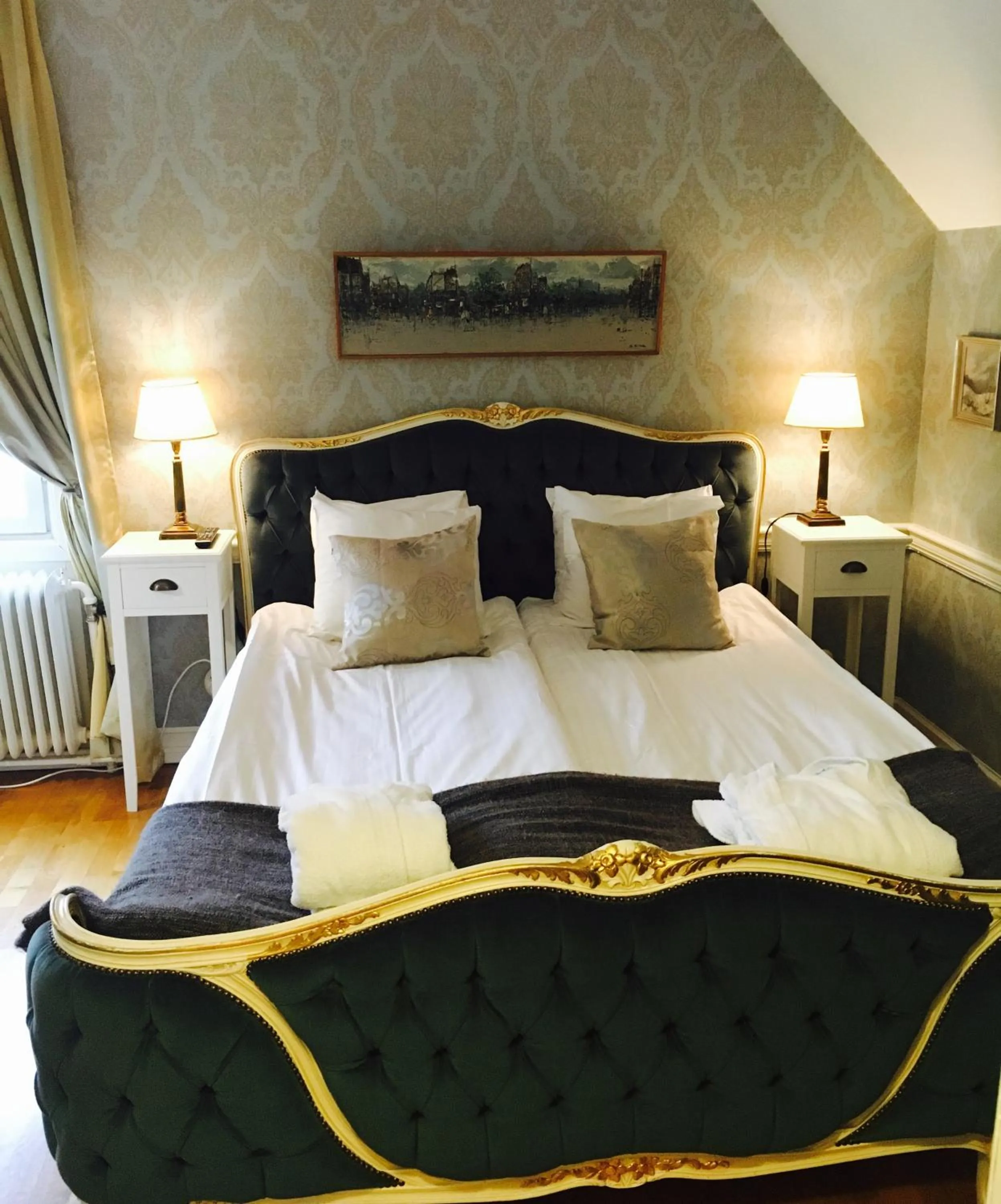 Bed in Grenna Hotell