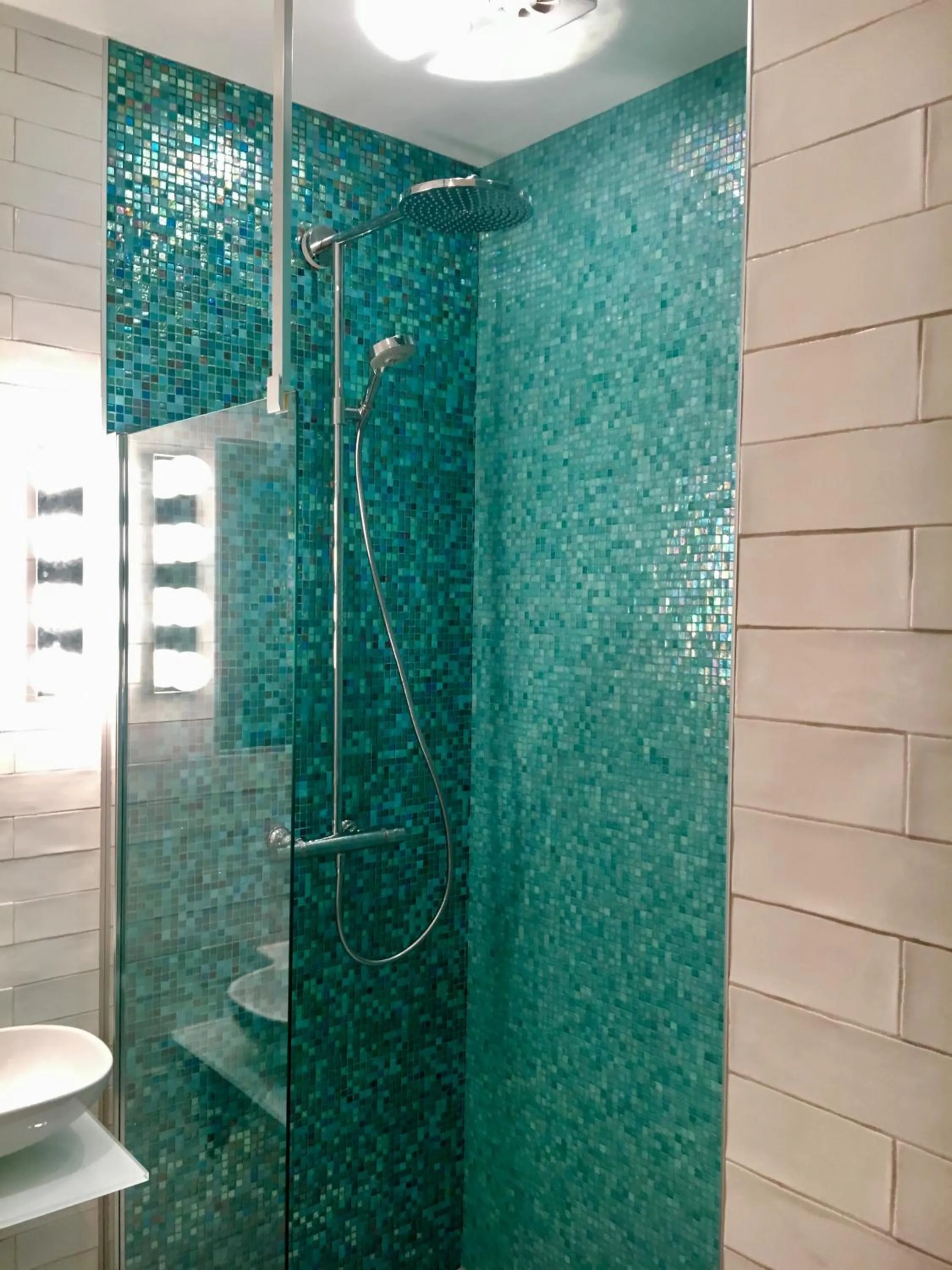 Shower in Grenna Hotell