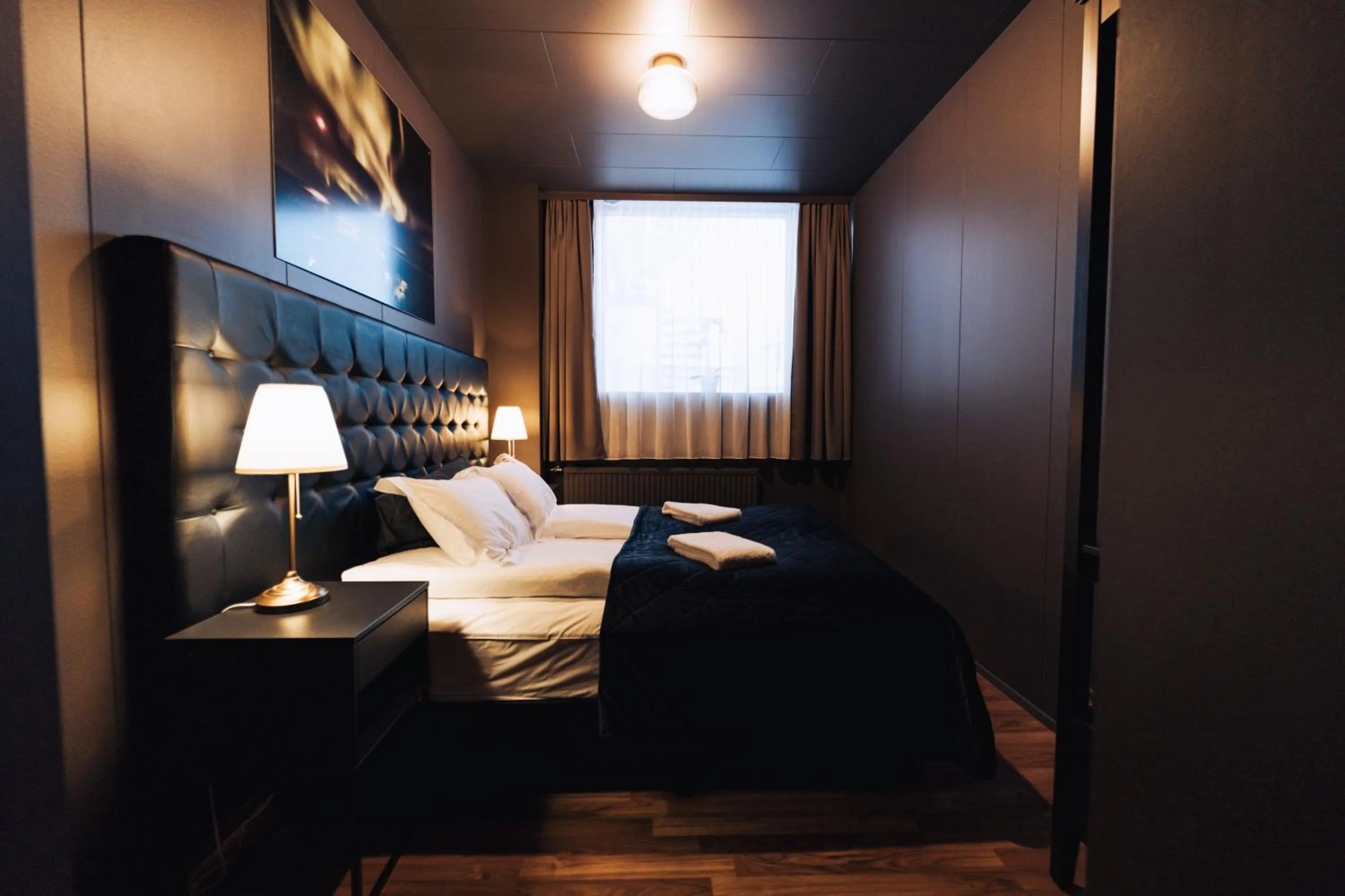 Bedroom, Bed in Brim Hotel