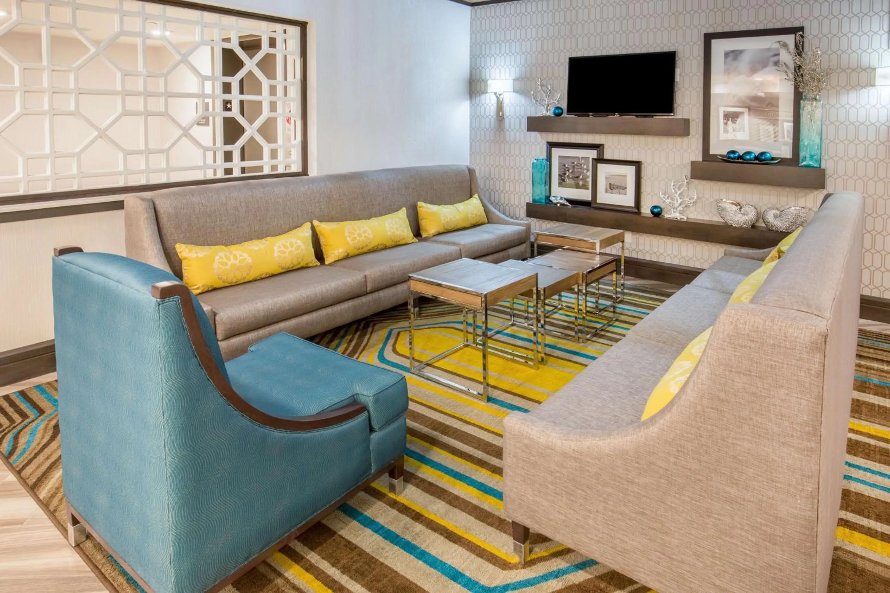 Lobby or reception in Hampton Inn Monterey