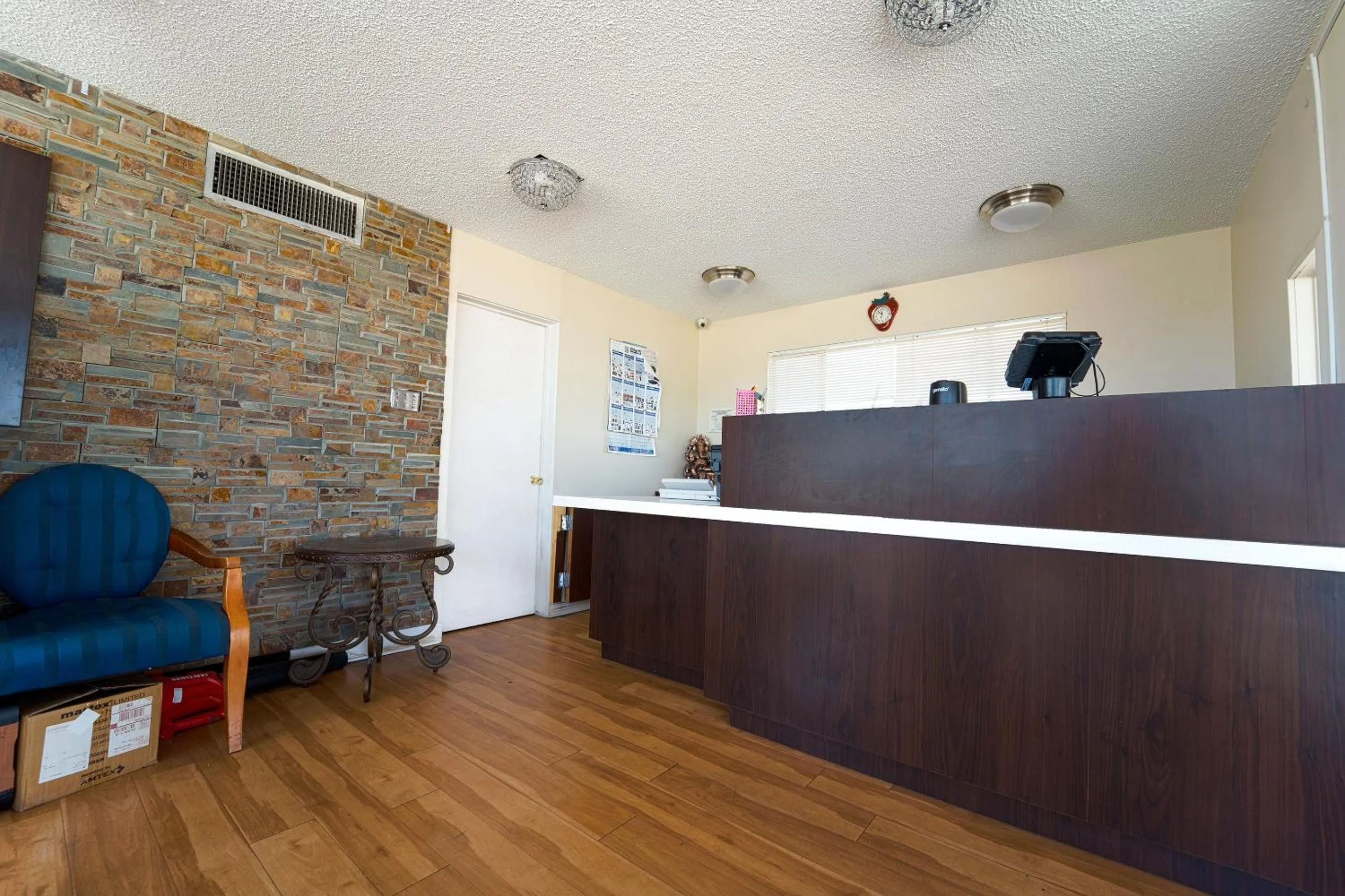 Lobby or reception in Mojave Hotel
