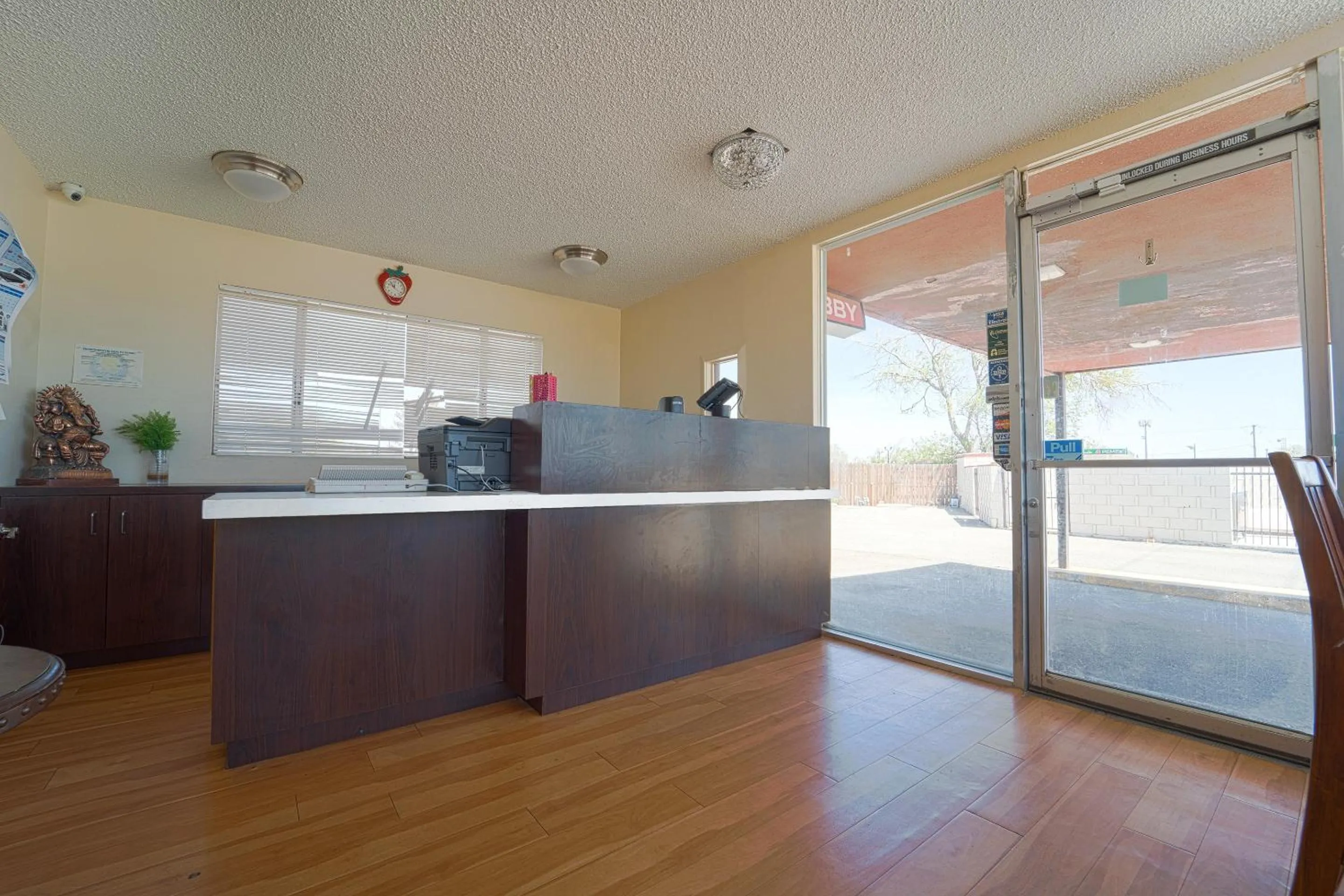 Lobby or reception in Mojave Hotel