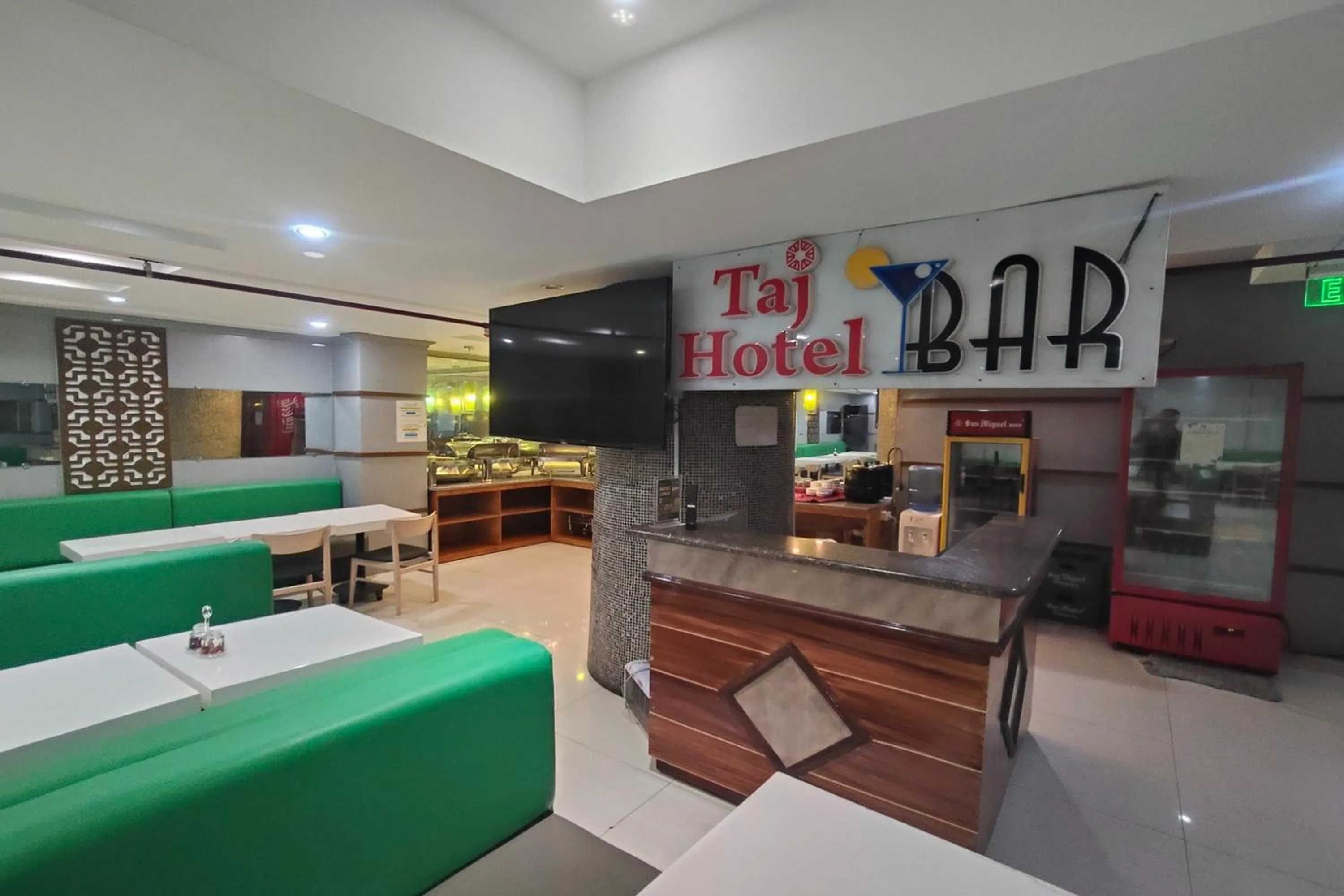 Lounge or bar in Taj Hotel Tuguegarao